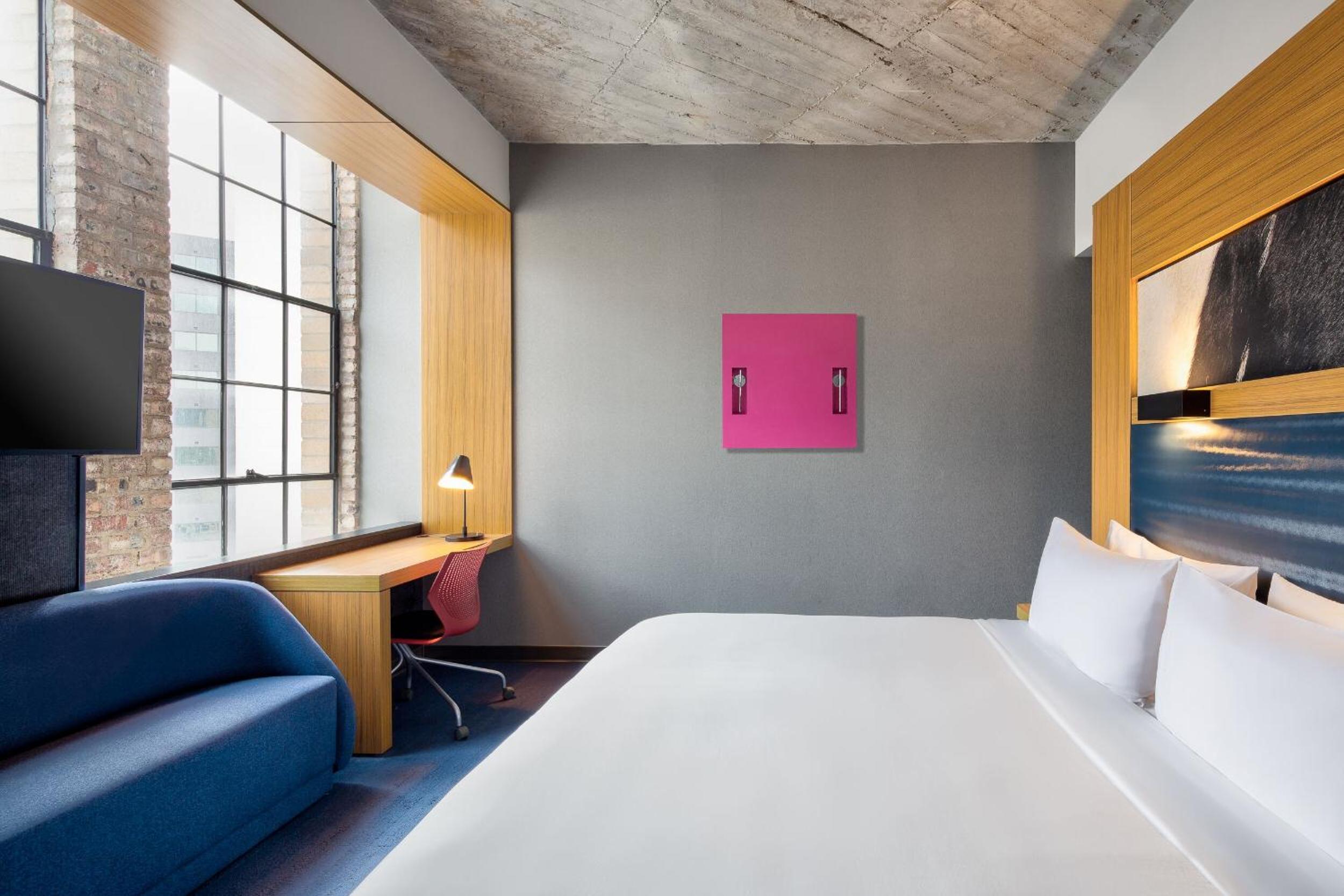 Aloft, Guest room, 1 King