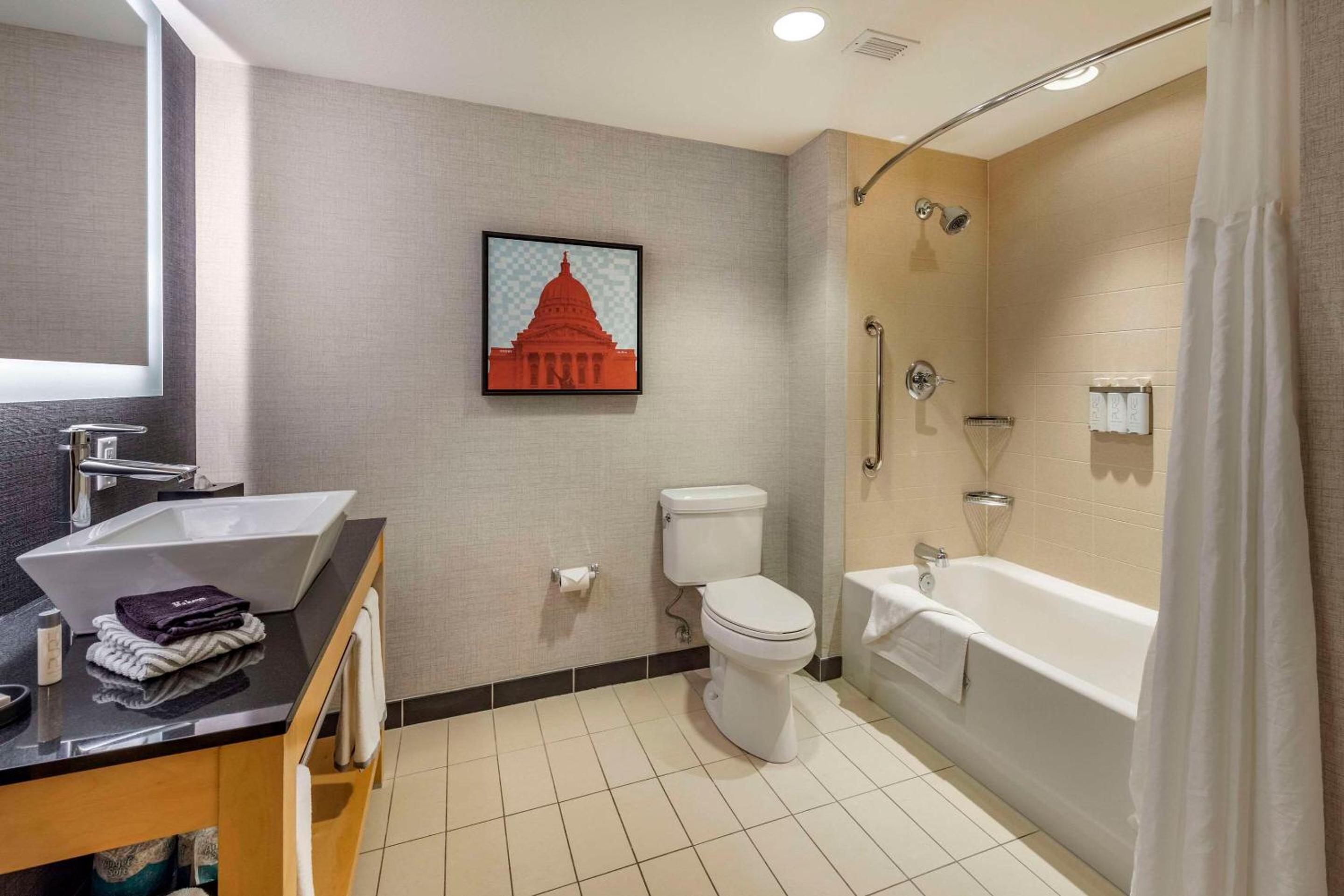 King Suite with Two King Beds and Sofa Bed - Non-Smoking