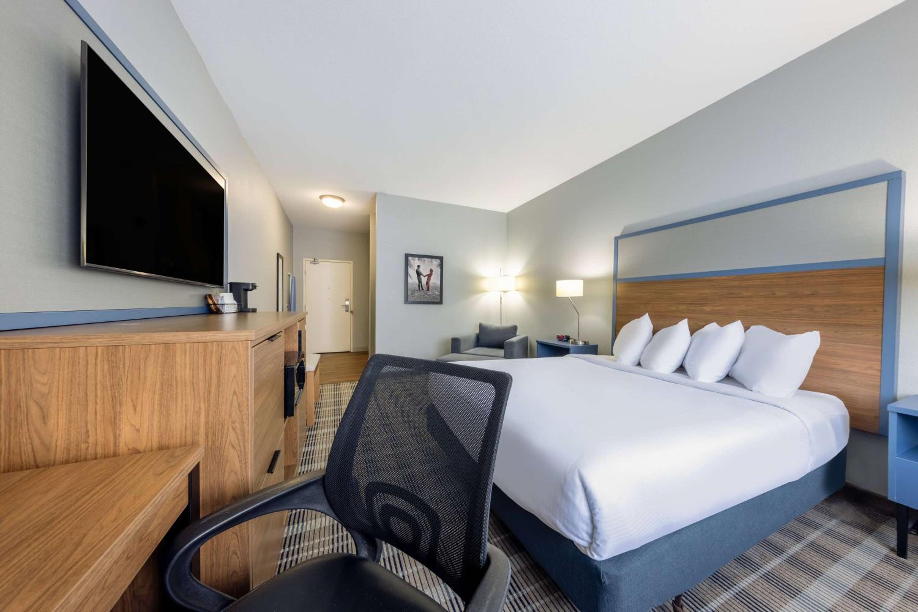 King Room - Non-Smoking