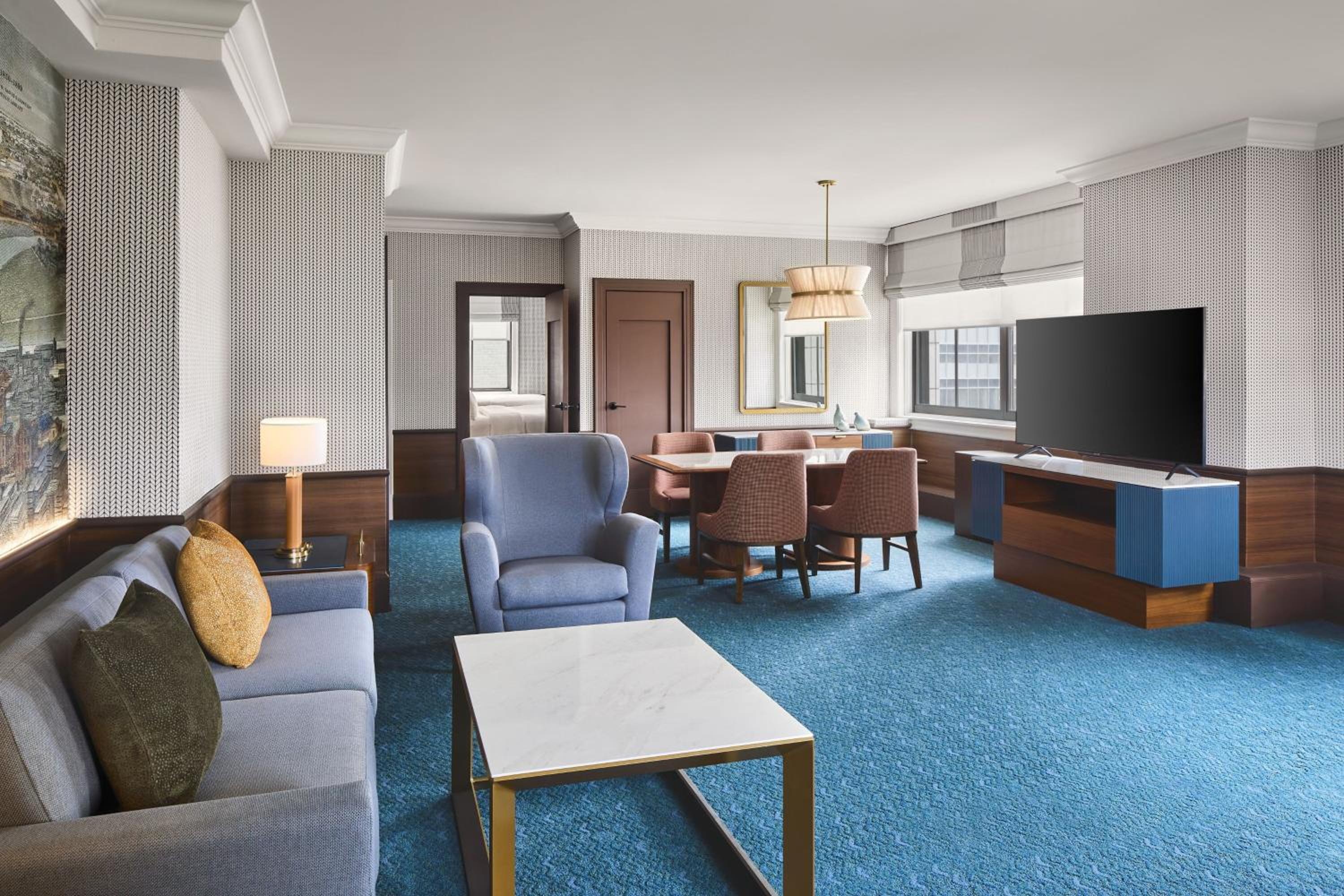 One-Bedroom King Suite with Sofa Bed and City View