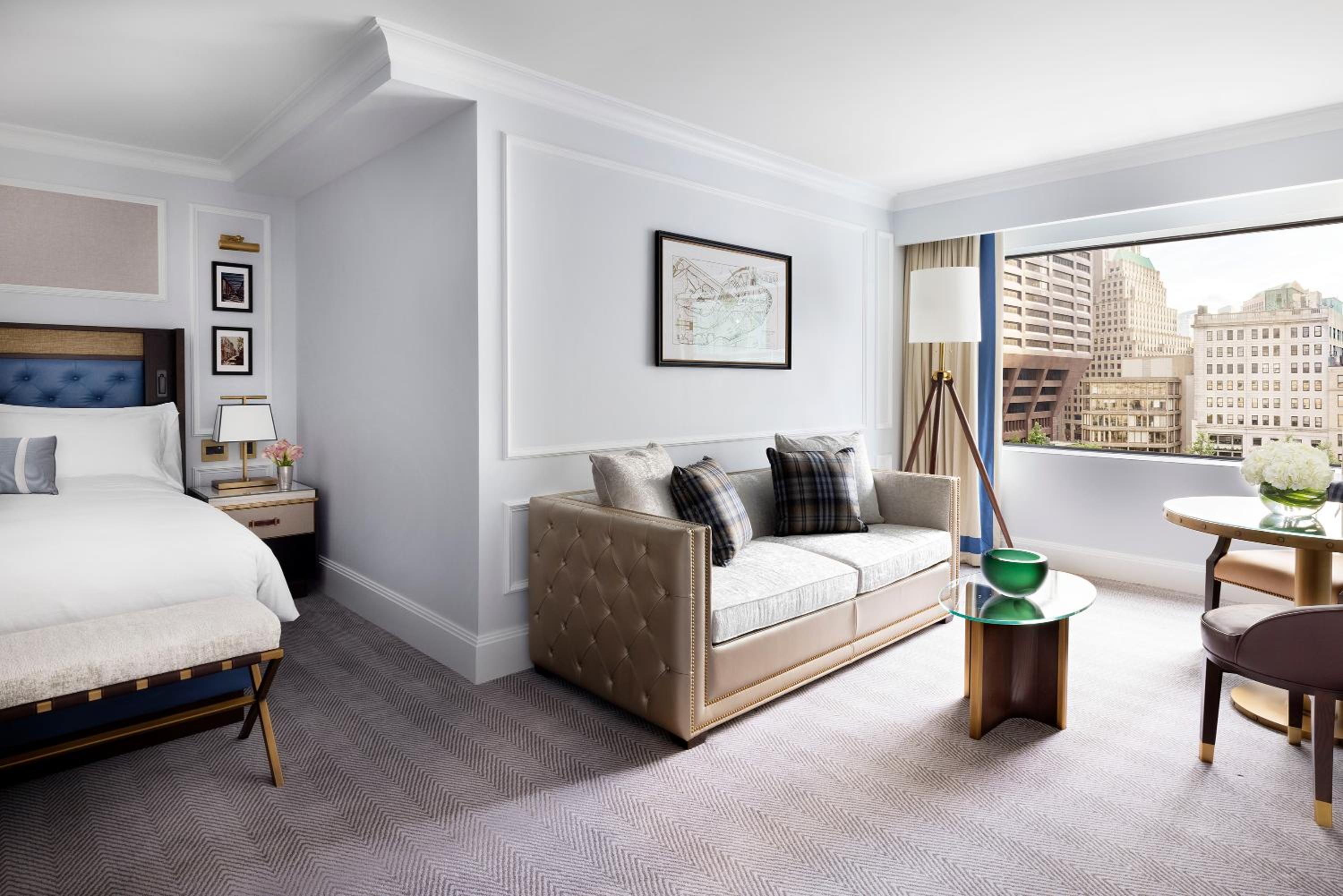 Executive Club Queen Room