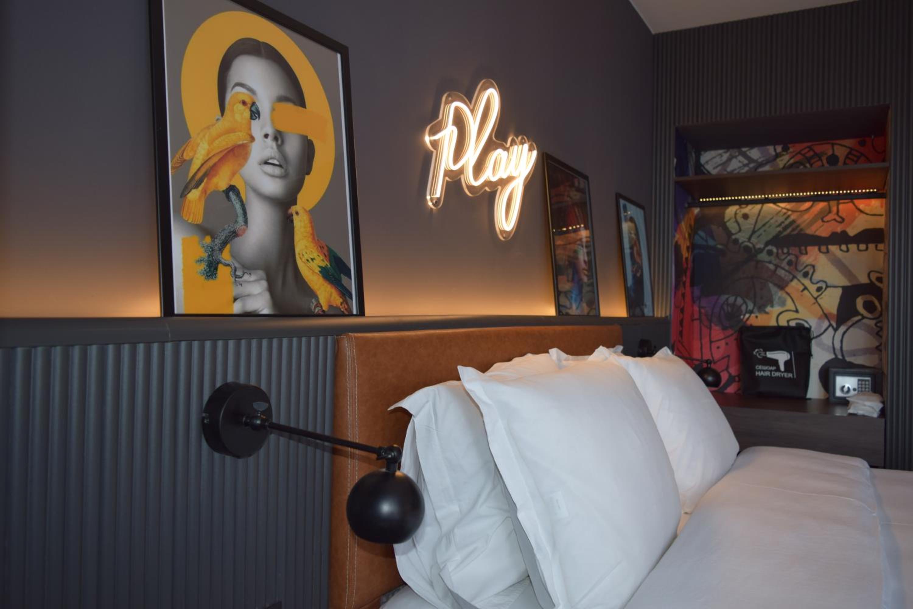 Renovated Penthouse Apartment