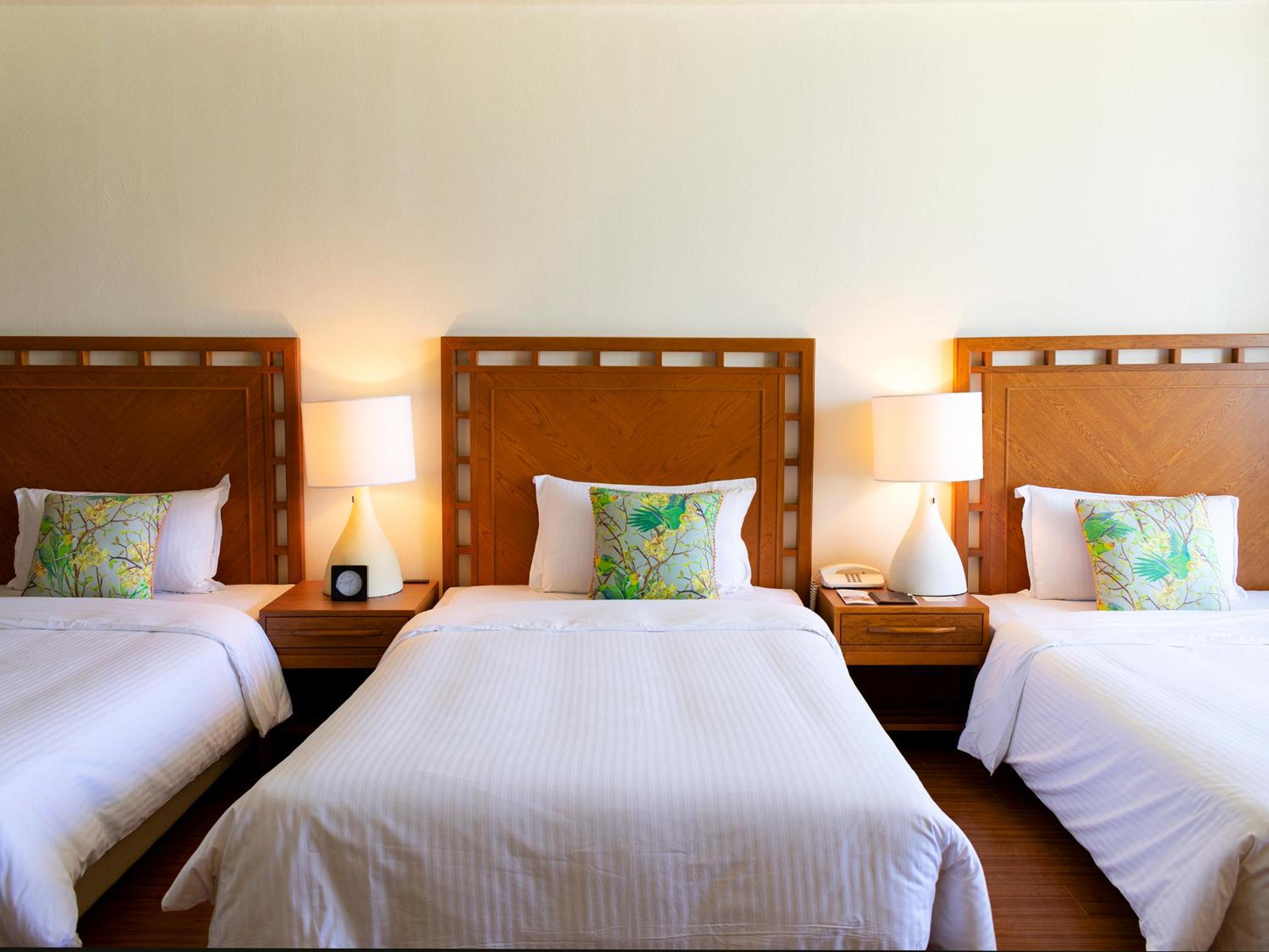 Club Deluxe Room with Ocean View and Lounge Access - Non-Smoking