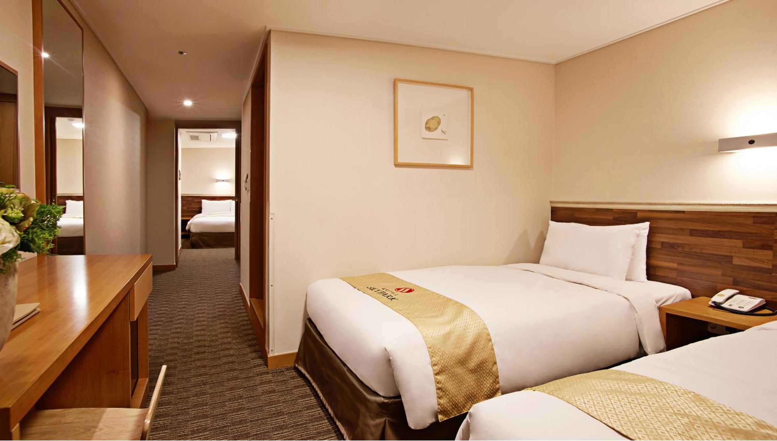 Family Room with To Go Breakfast