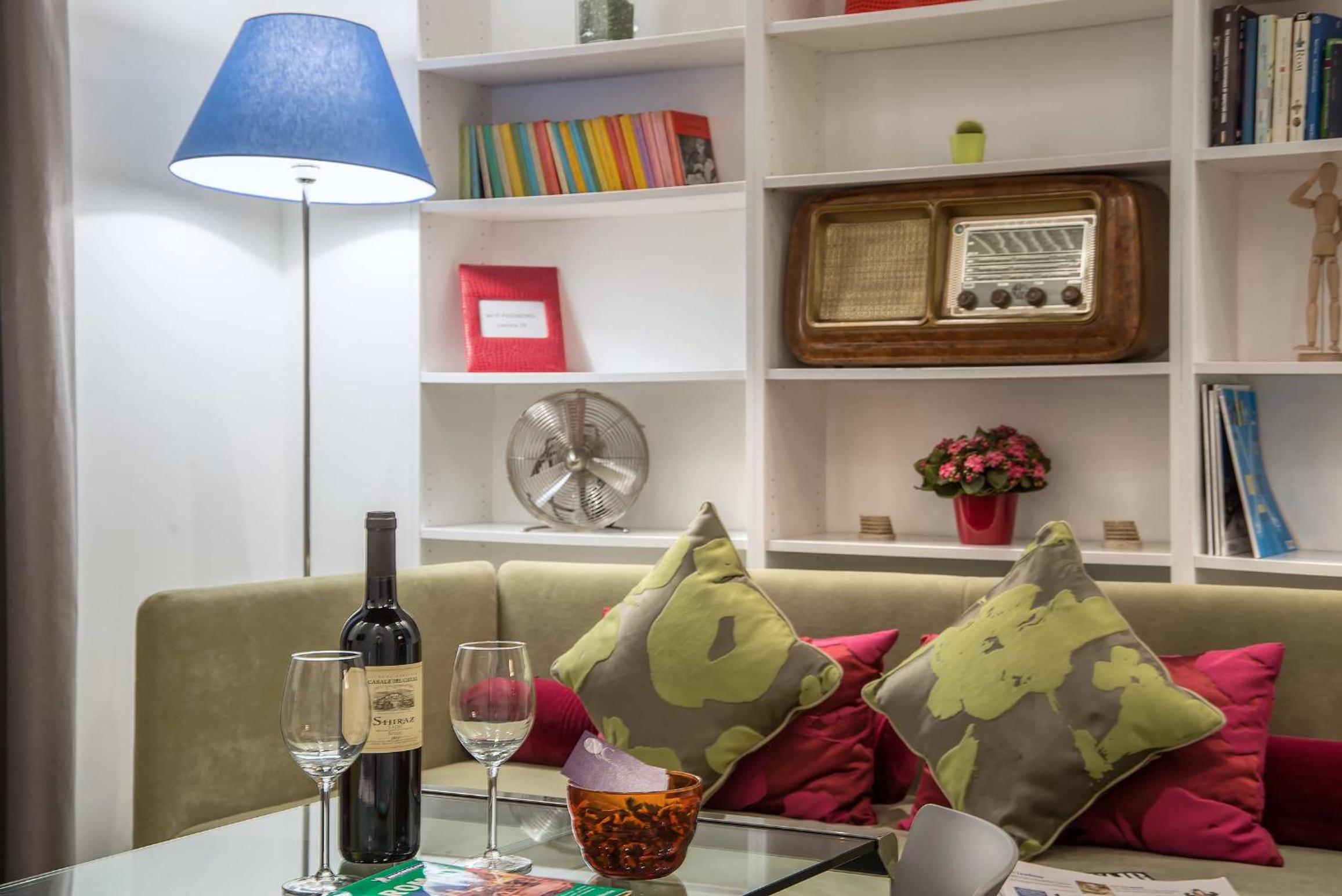 One-Bedroom Apartment - Annex