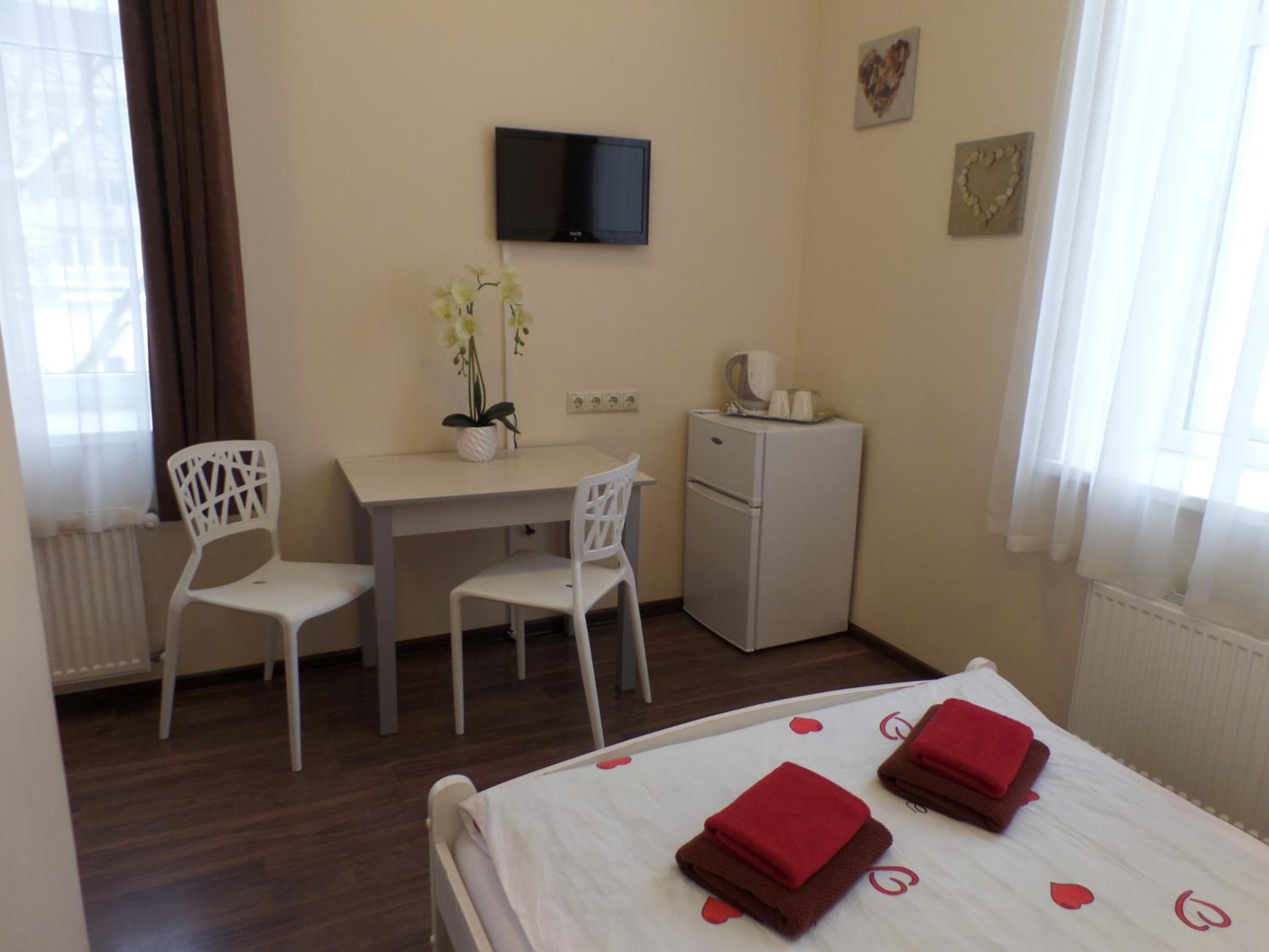 Double or Twin Room with Shower