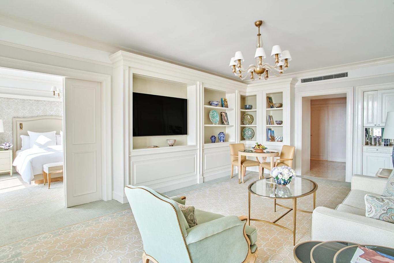 Premium Diplomatic Suite