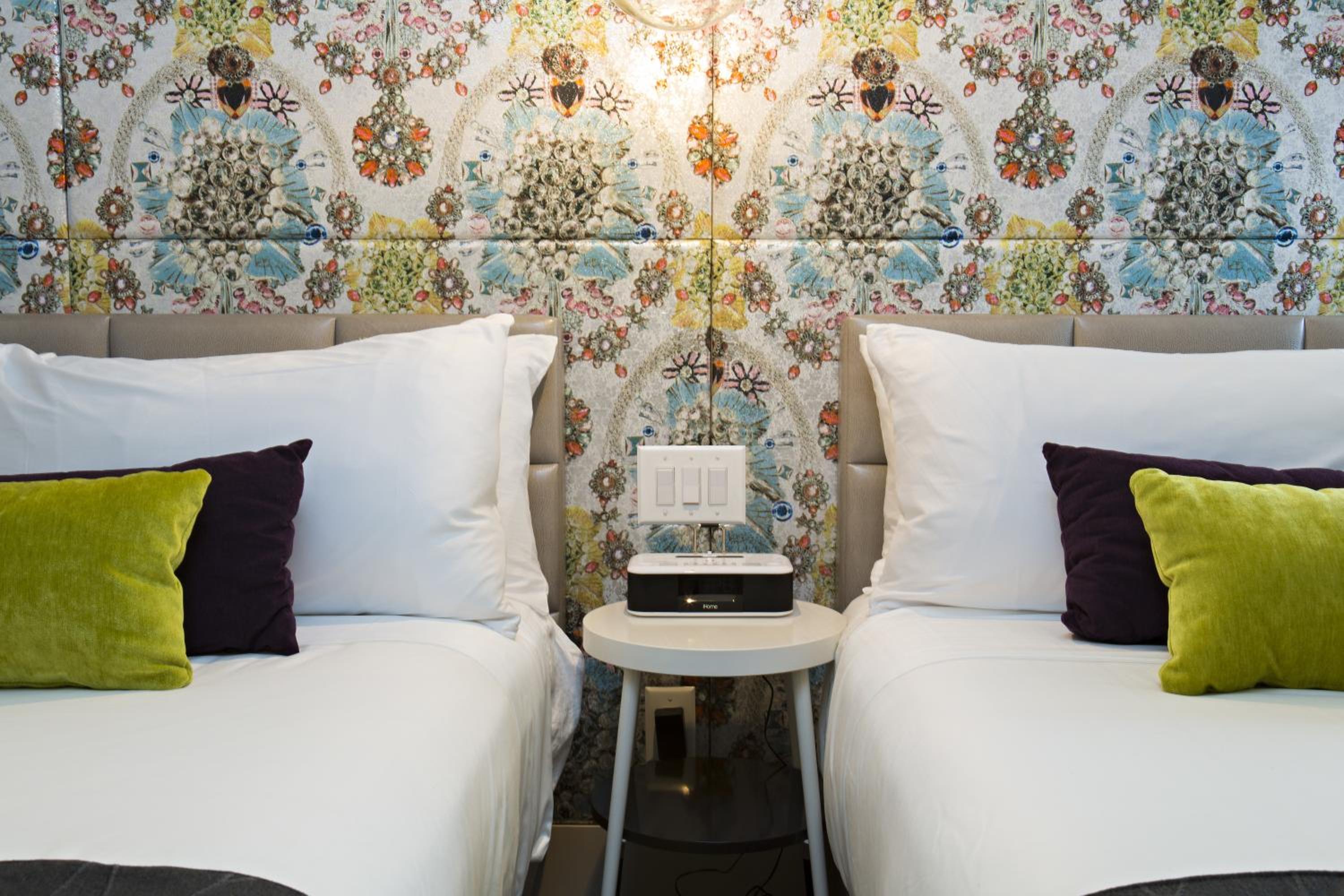 Double Room with Two Double Beds - Silver