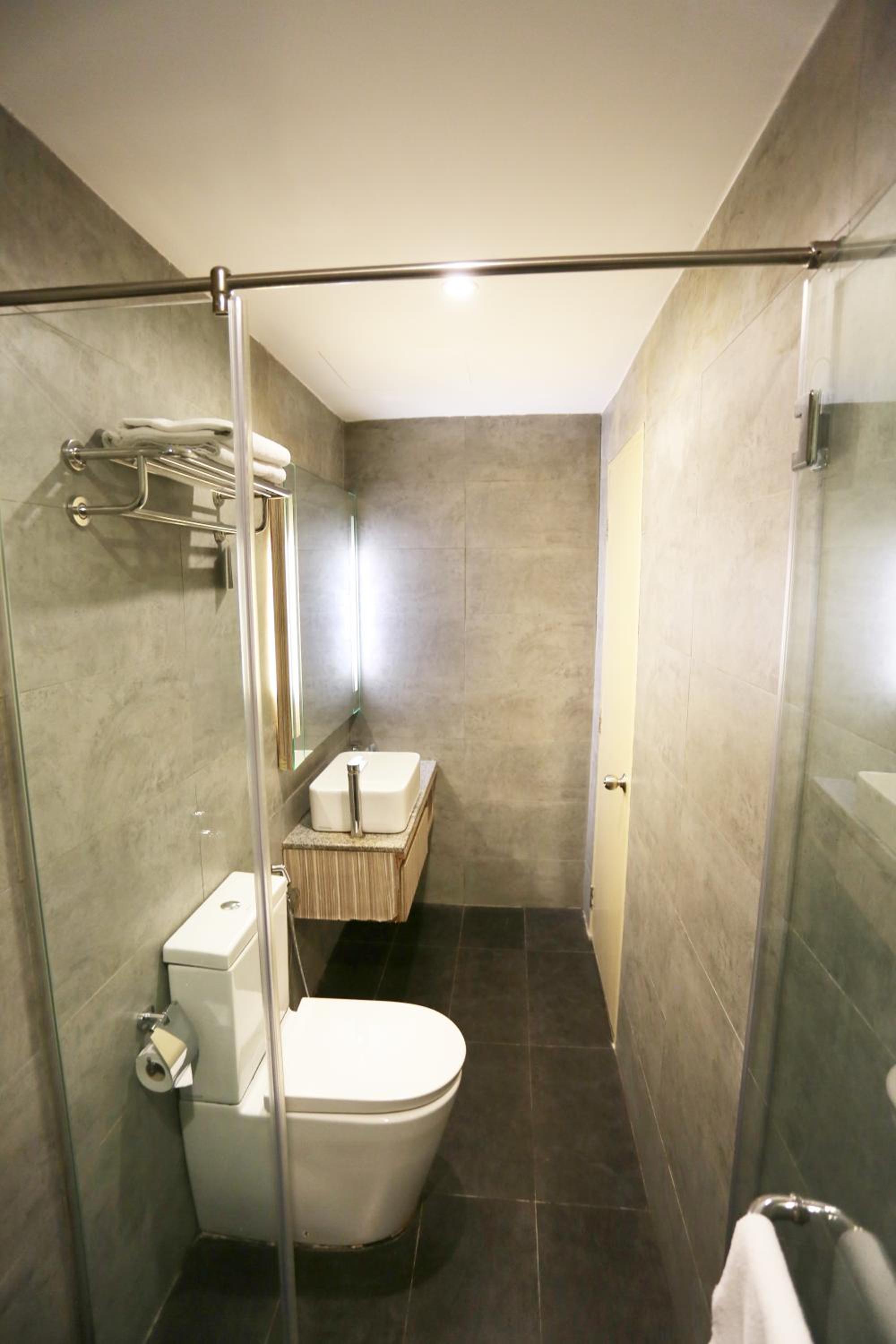 Deluxe Queen Room