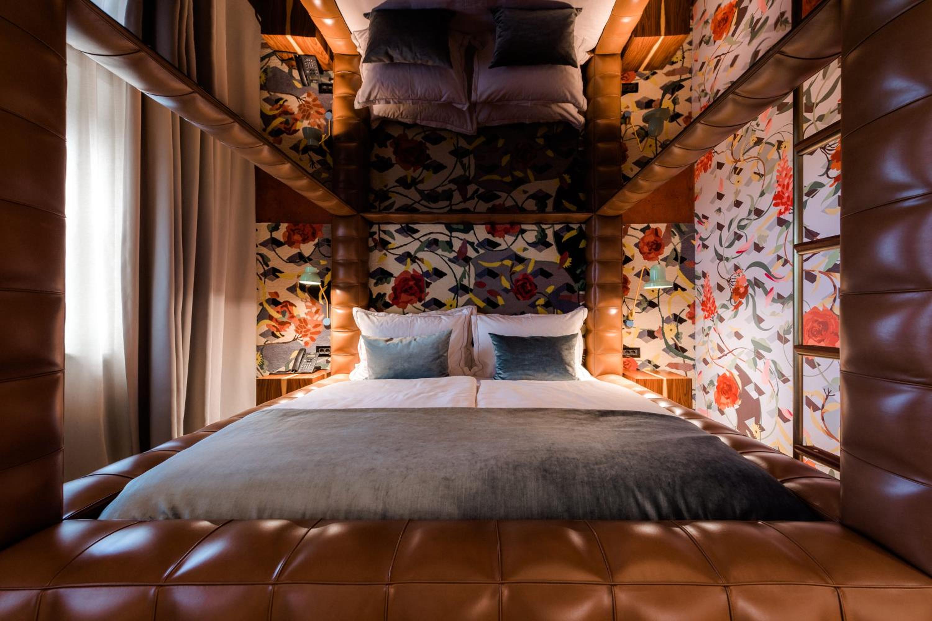 Deluxe Plus Valley View