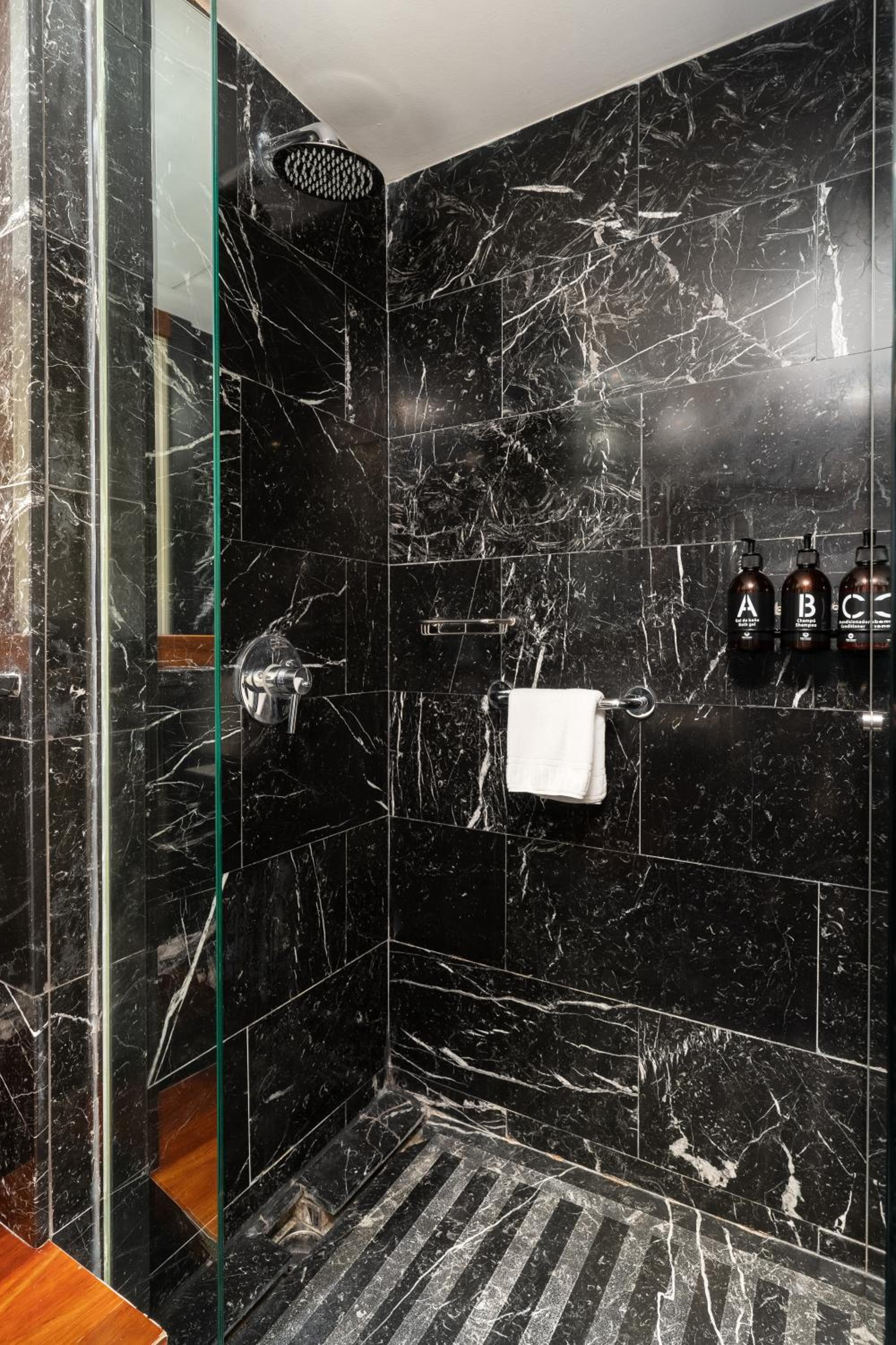 Interior Single Room without views