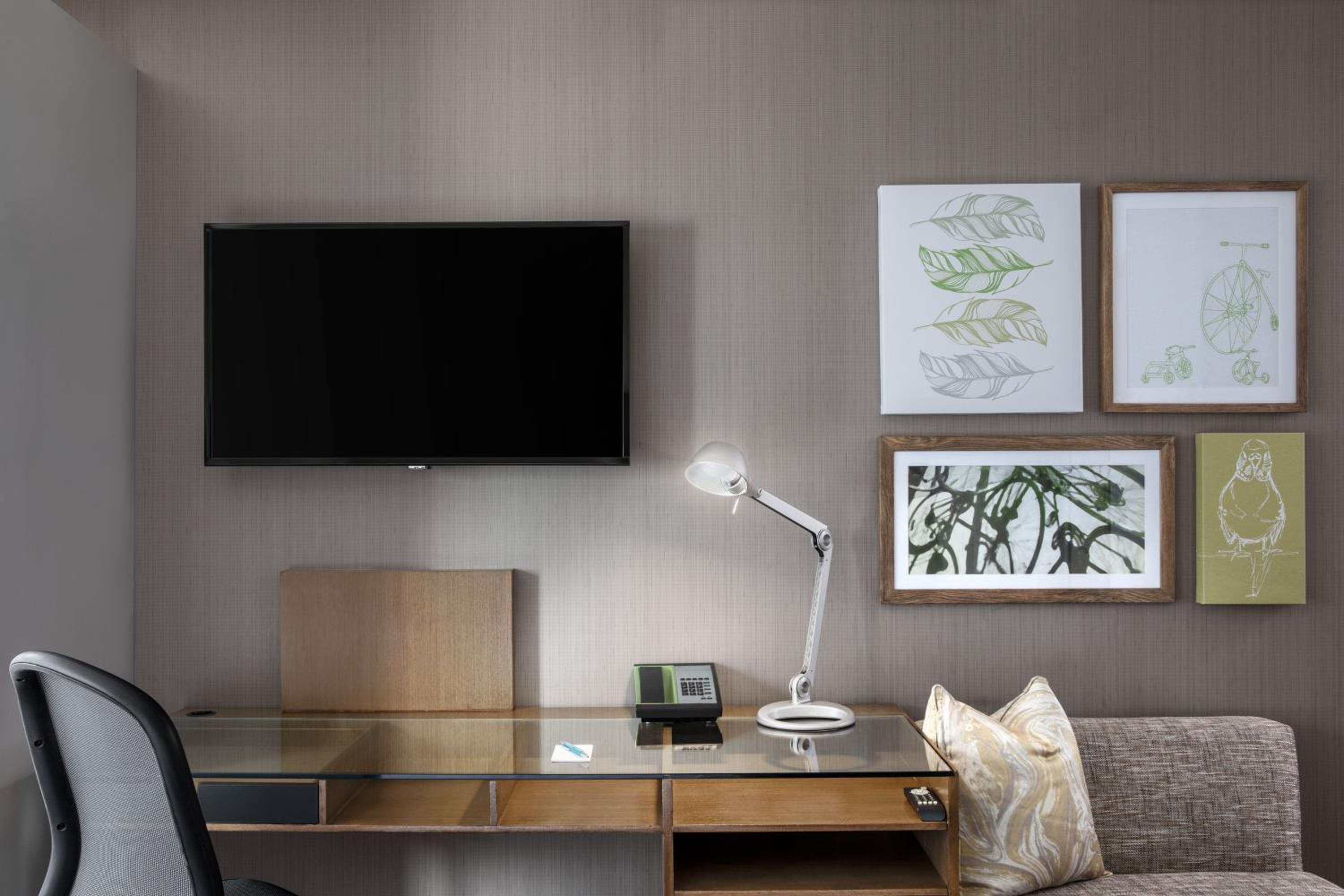 1 Bedroom Junior Suite, 1 King