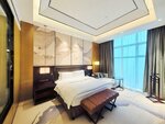 One-Bedroom King Suite with Park View в Doubletree by Hilton Ningbo Beilun