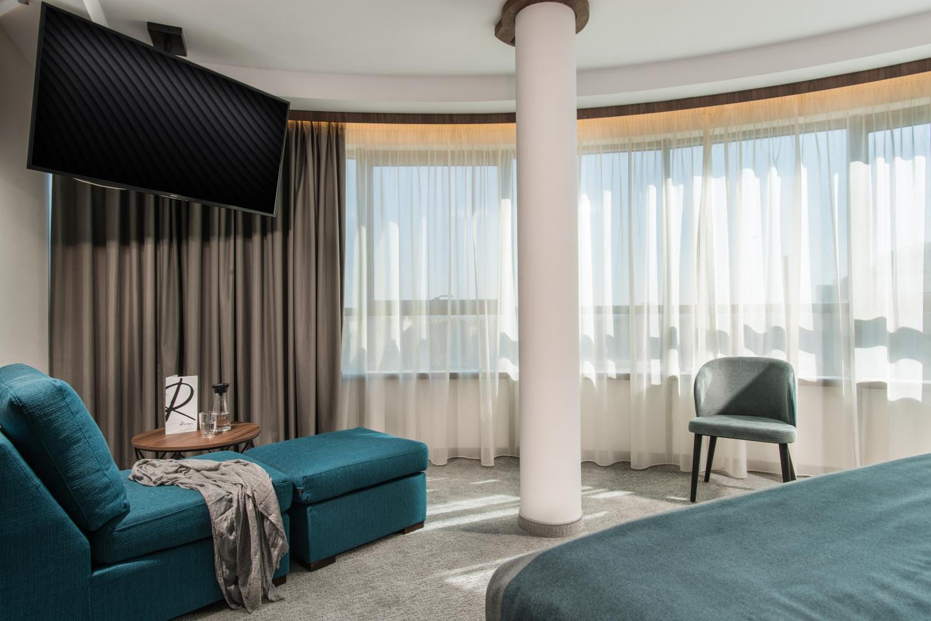  Panoramic Superior room