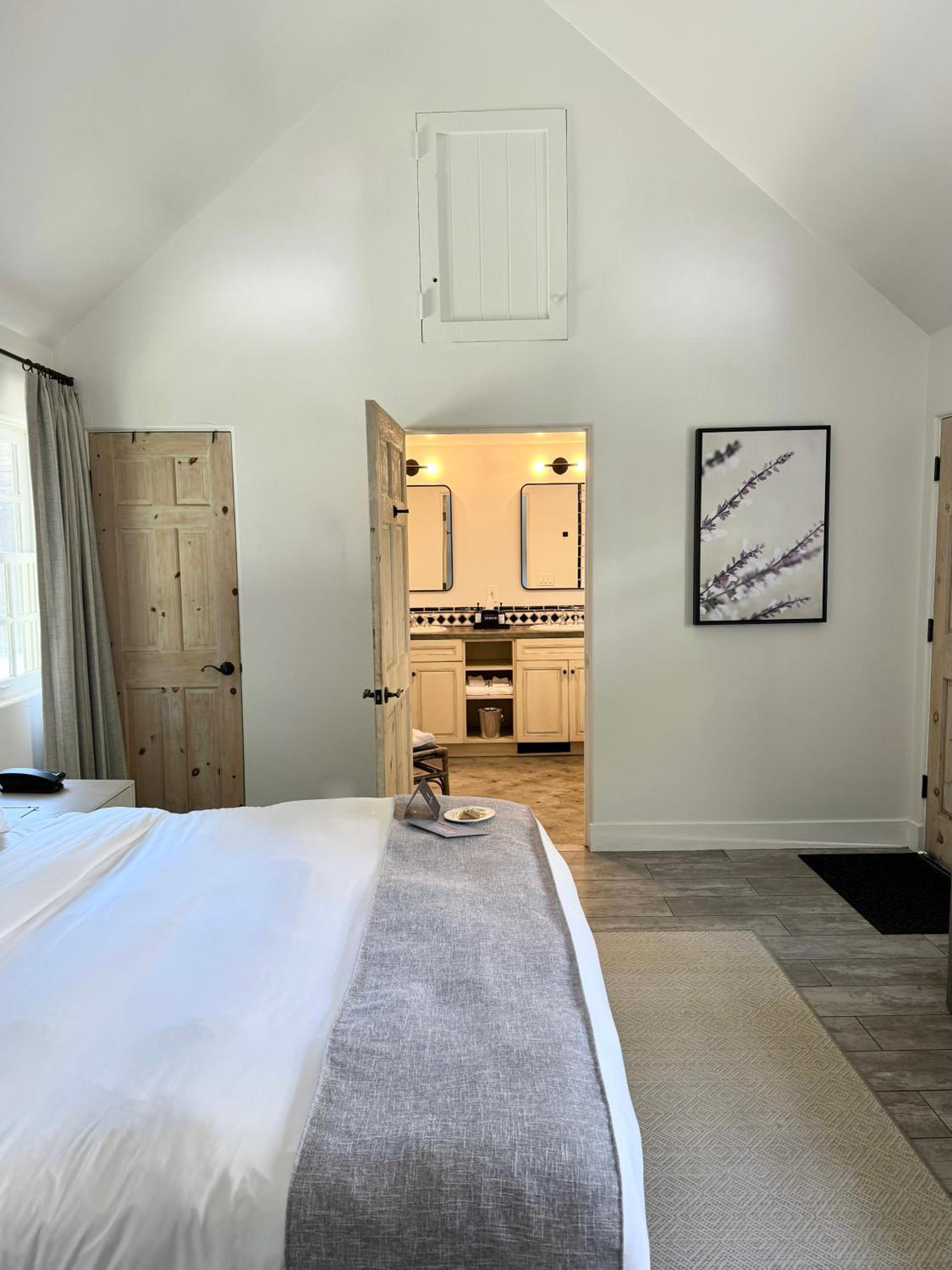 Courtyard King + Patio