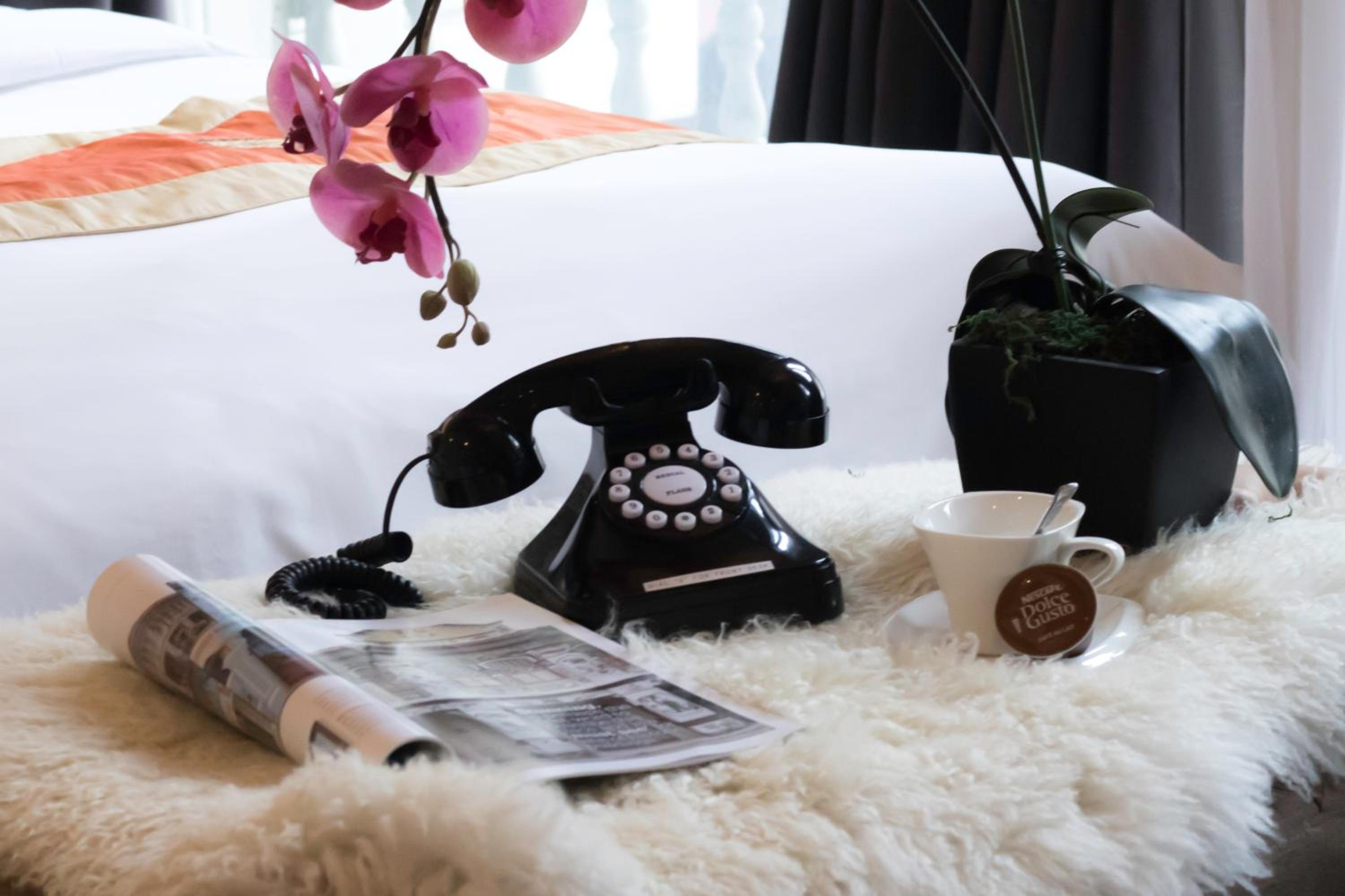 Premier King Room without Window (with Sofa Bed)