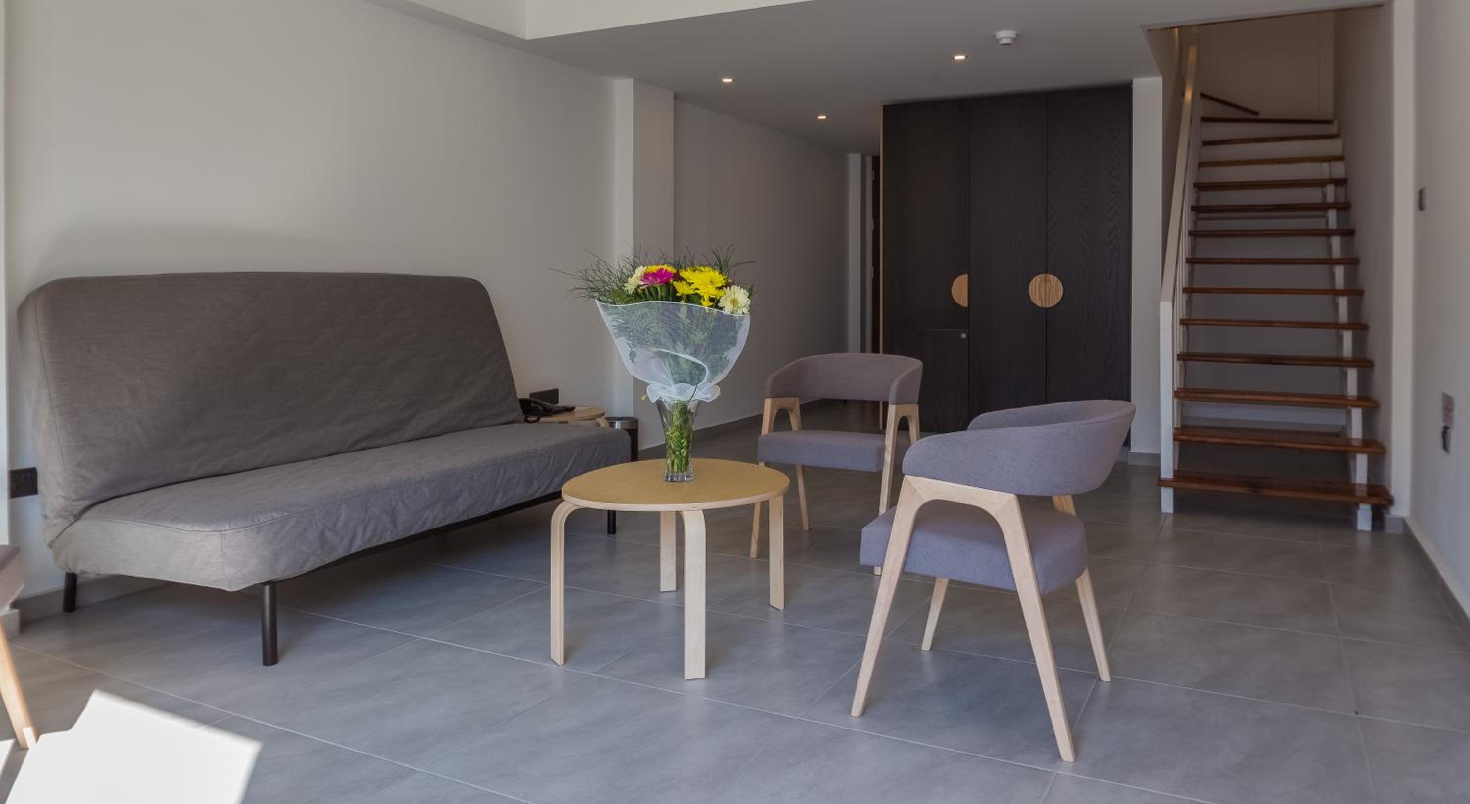 Loft Suite with Inland View - Split Level (3 Adults)