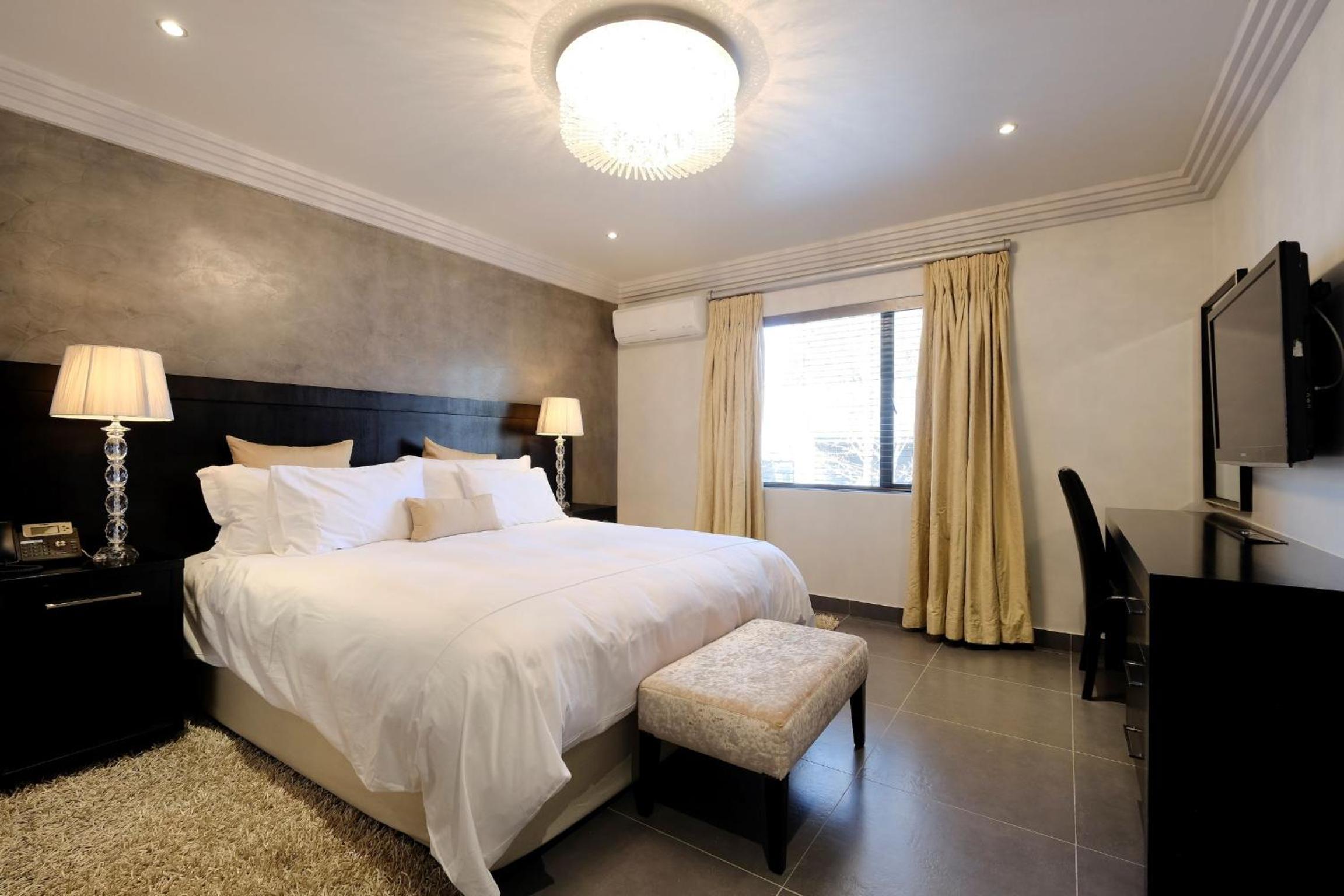 Executive Hotel Room 5