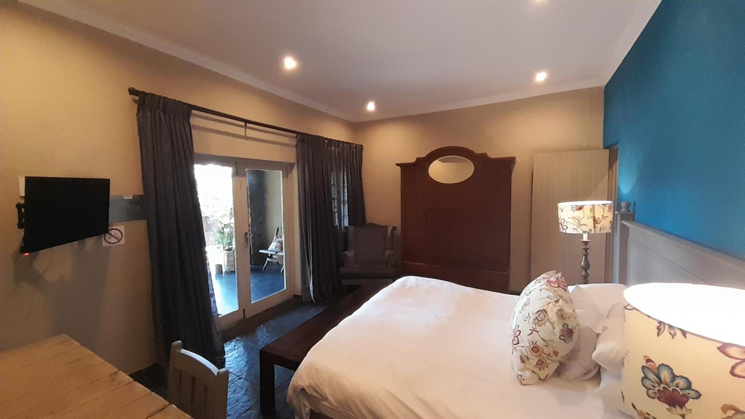 Executive Family Room