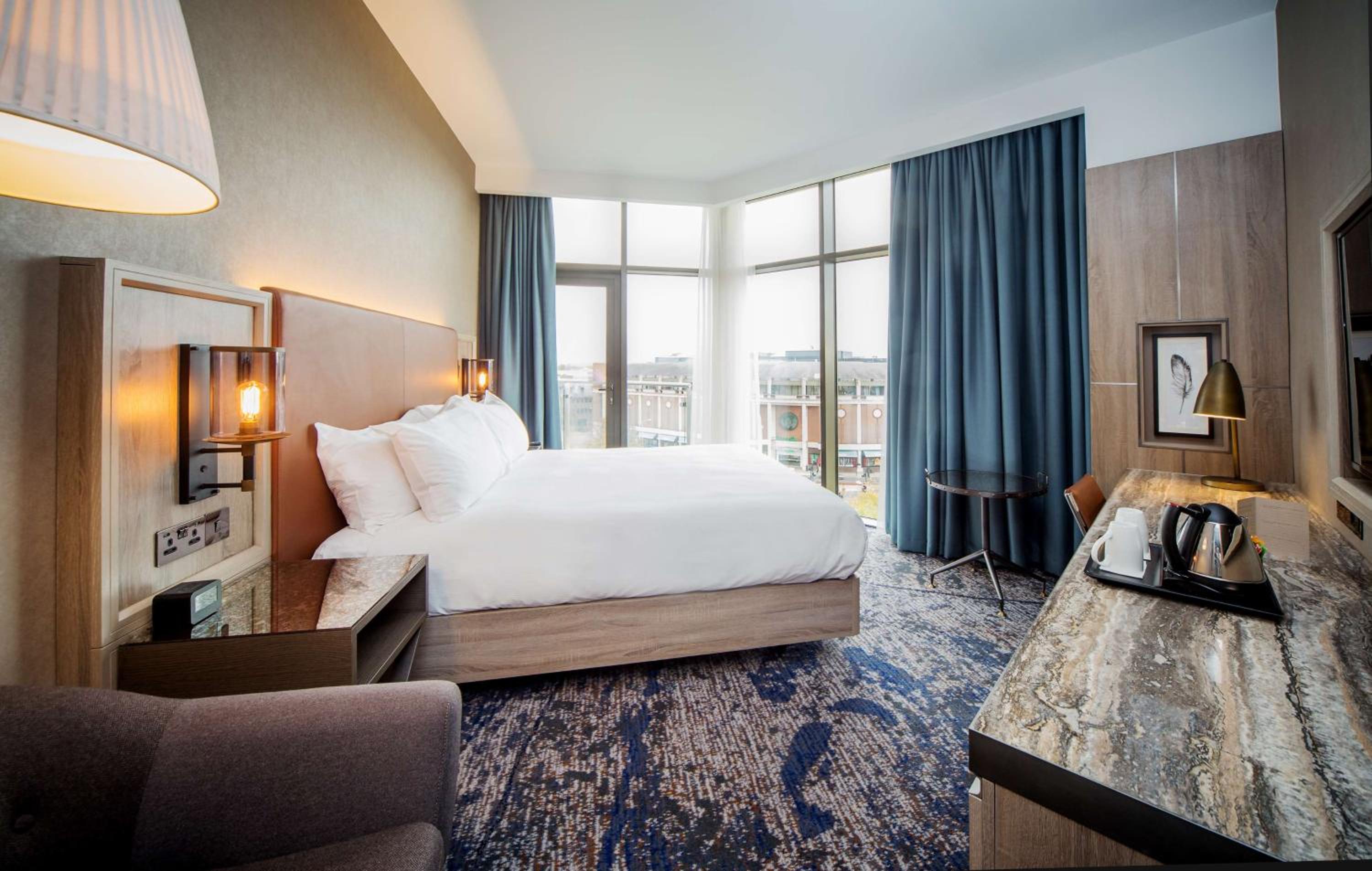 Corner King Room with Balcony