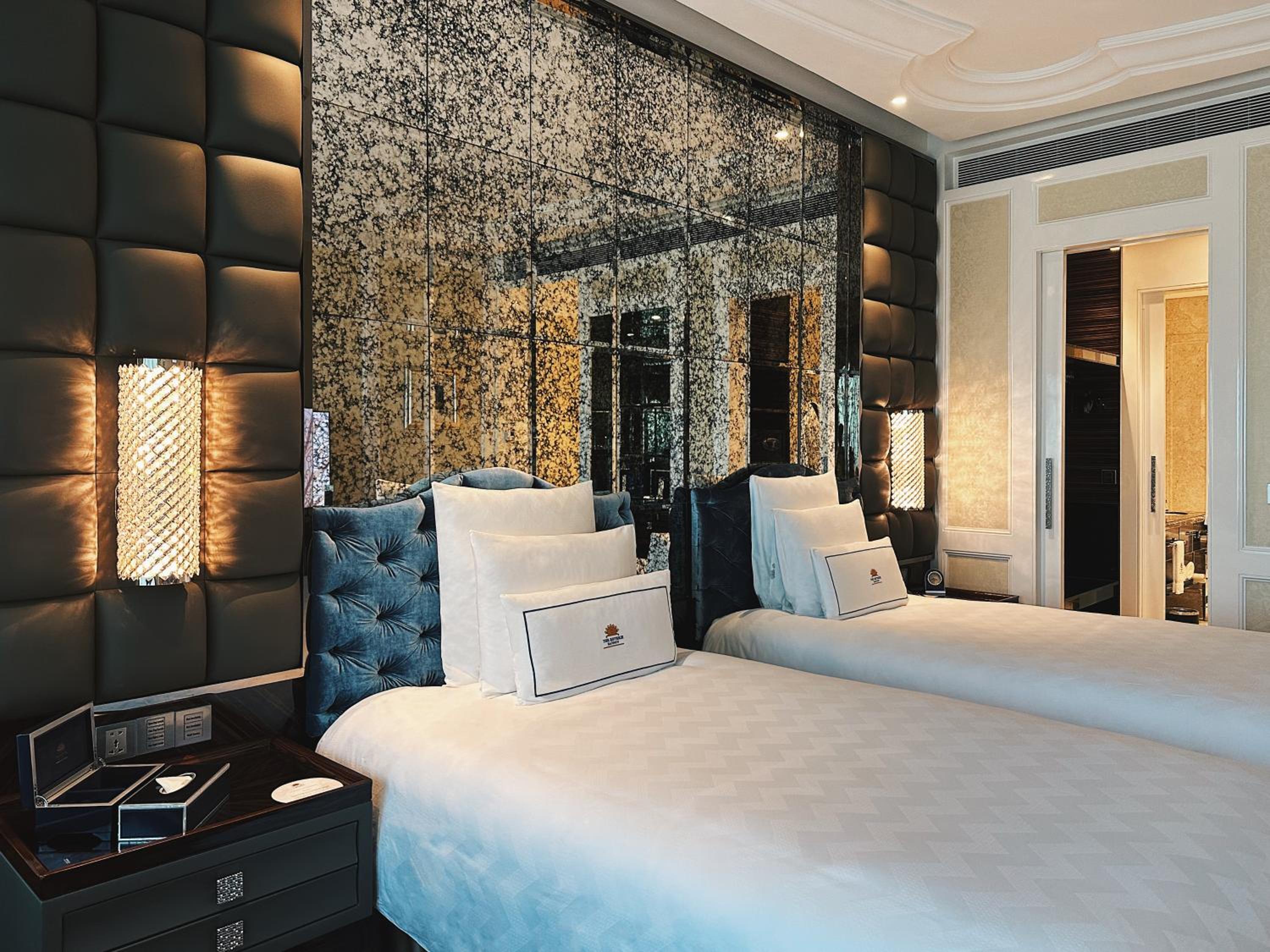 Deluxe Twin Room High Floor