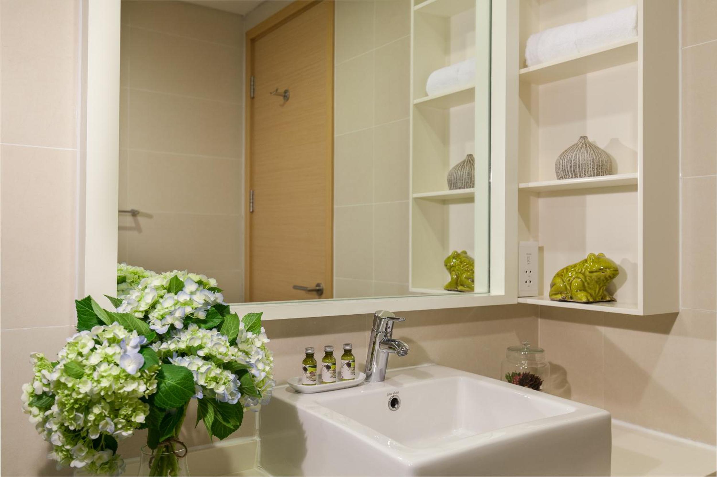 Executive Three-Bedroom Apartment (6 Adults)