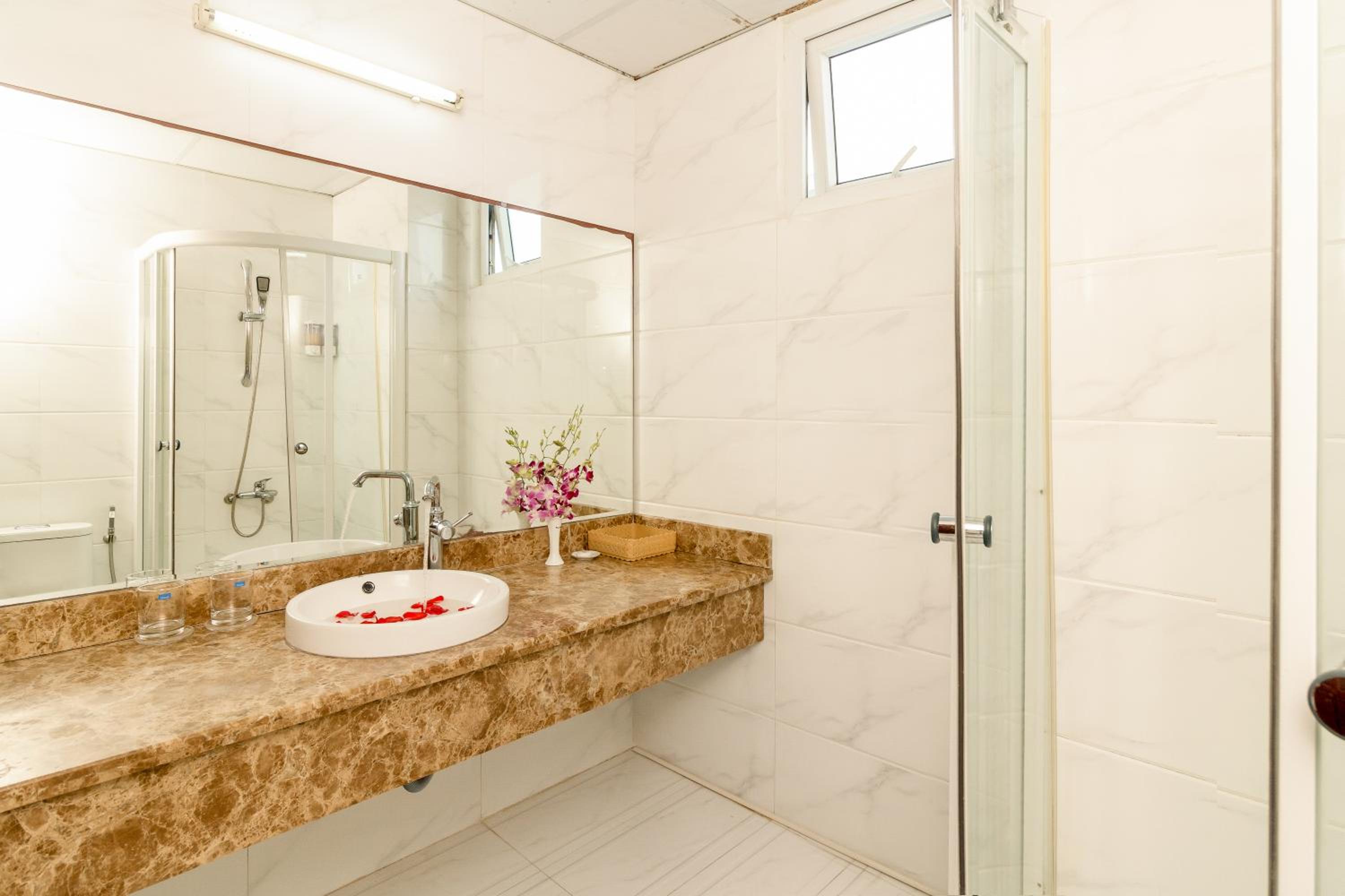 Deluxe Double or Twin Room with Sea View