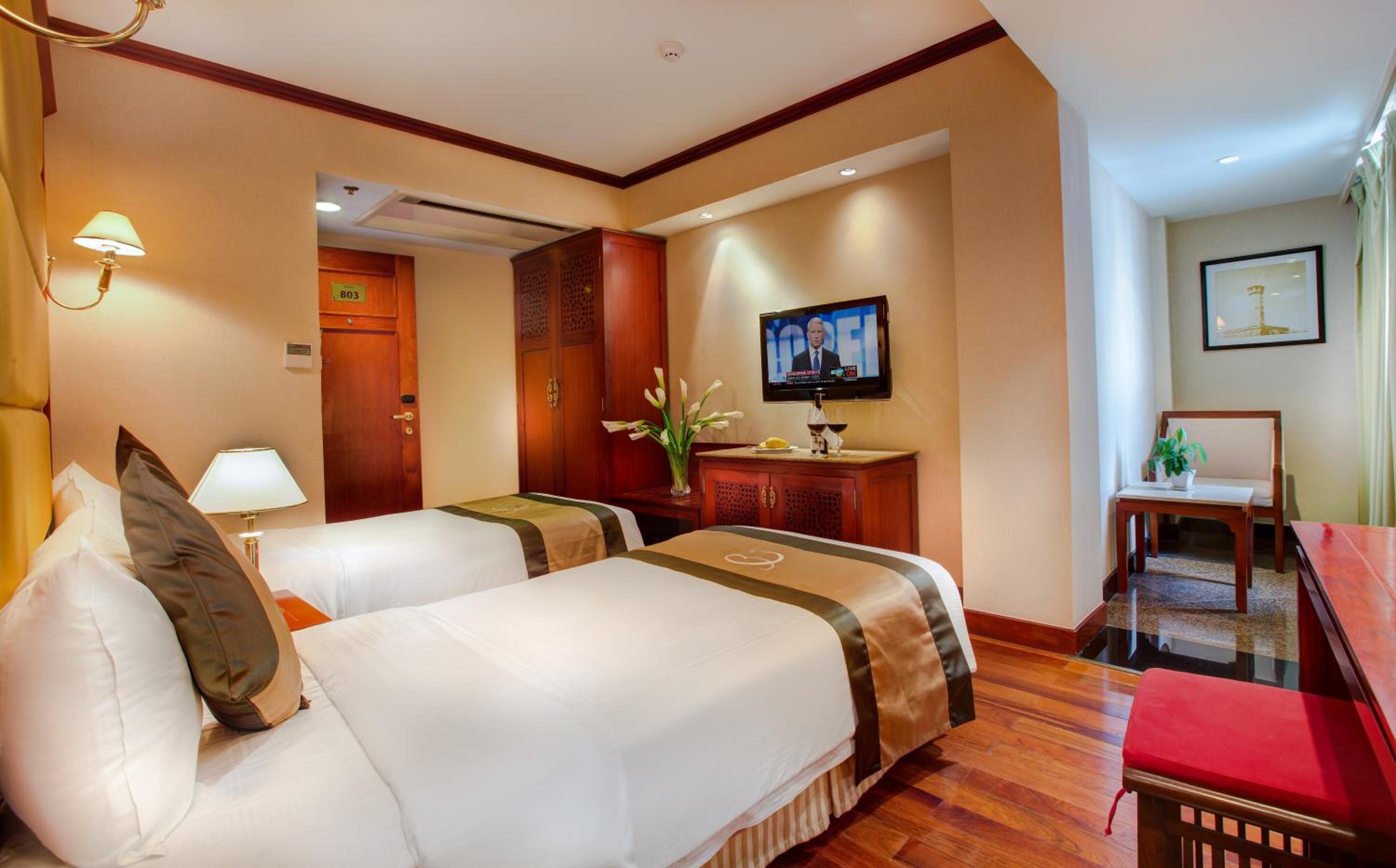 Deluxe Double or Twin Room with City View