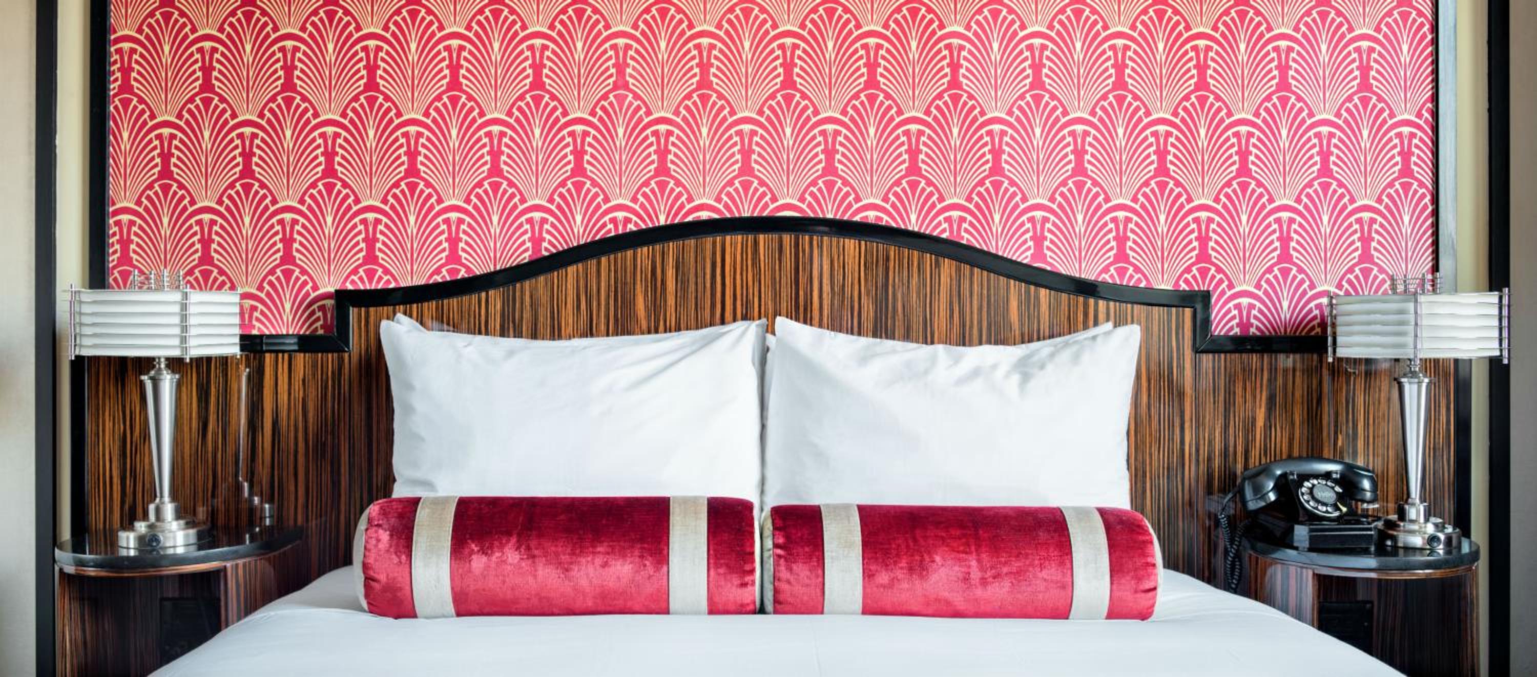 Queen Room (The Grove) 