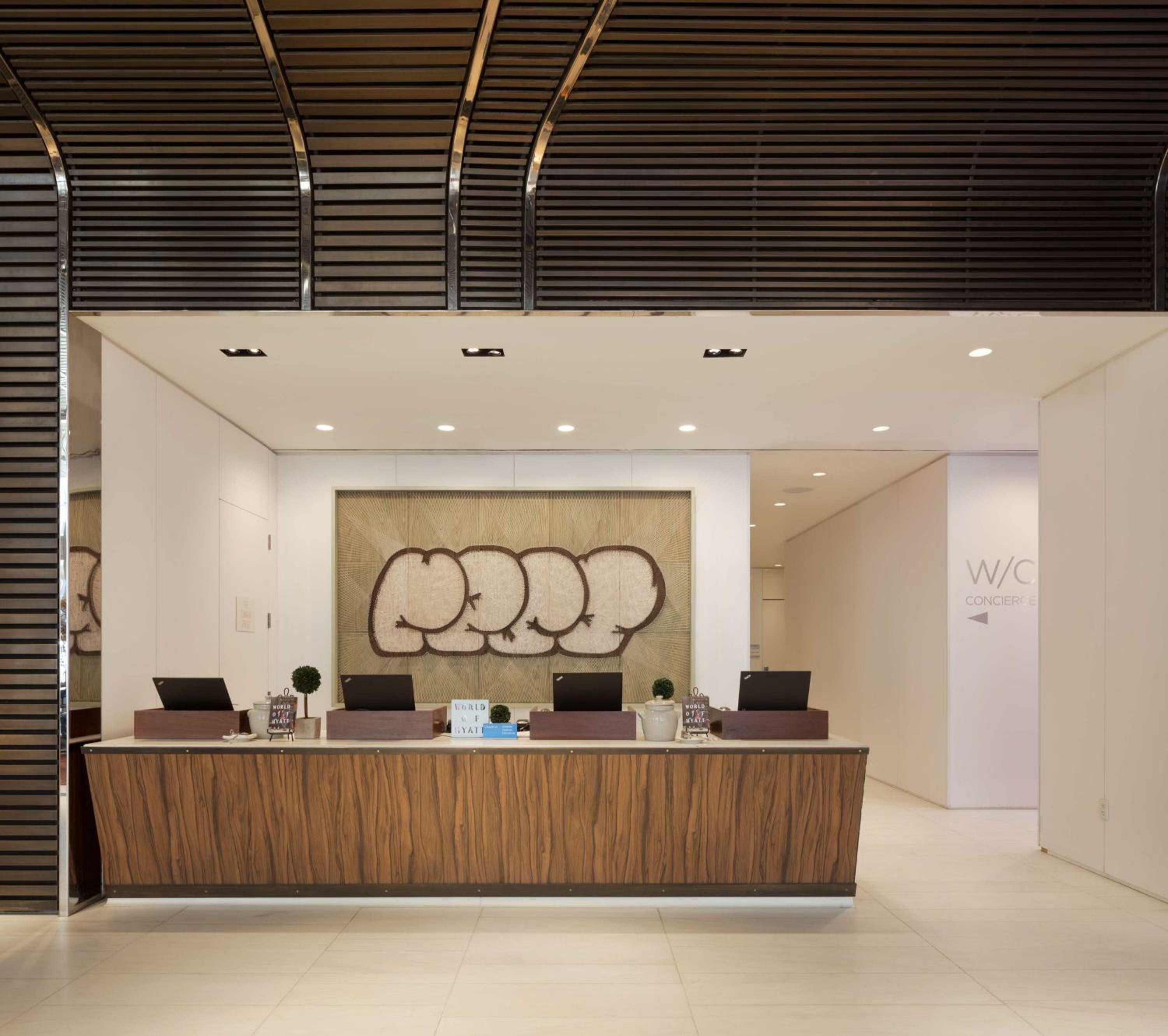 King Room with Accessible Shower - Disability Access