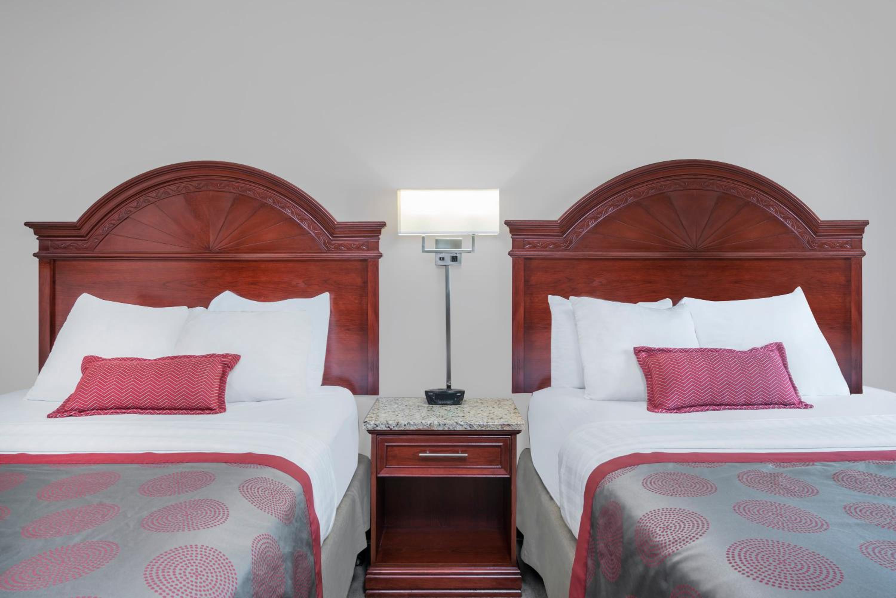Queen Room with Two Queen Beds - Mobility Access/Non-Smoking