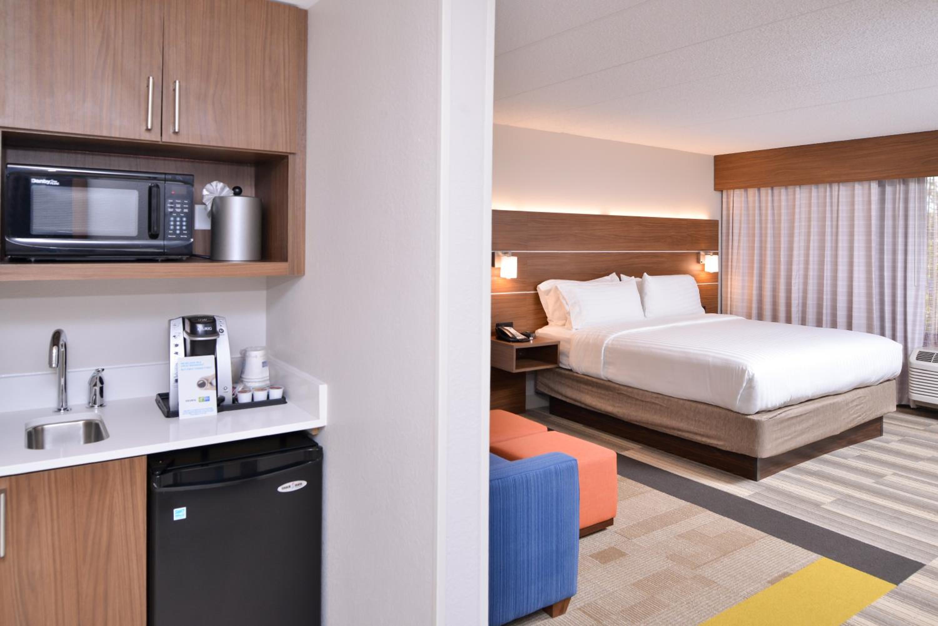 Standard King Room with Sofa Bed