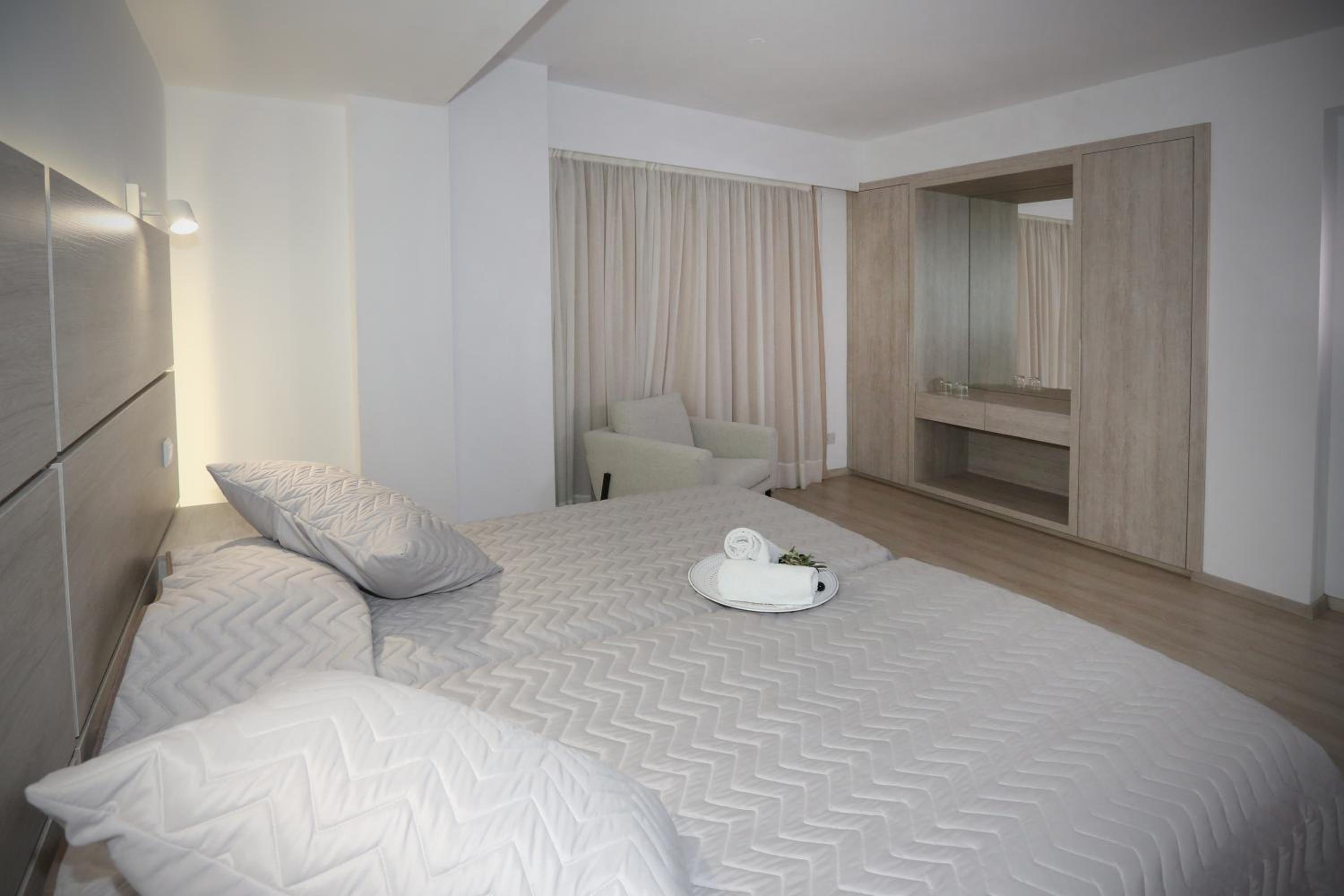 One-Bedroom Apartment with Sea & City View