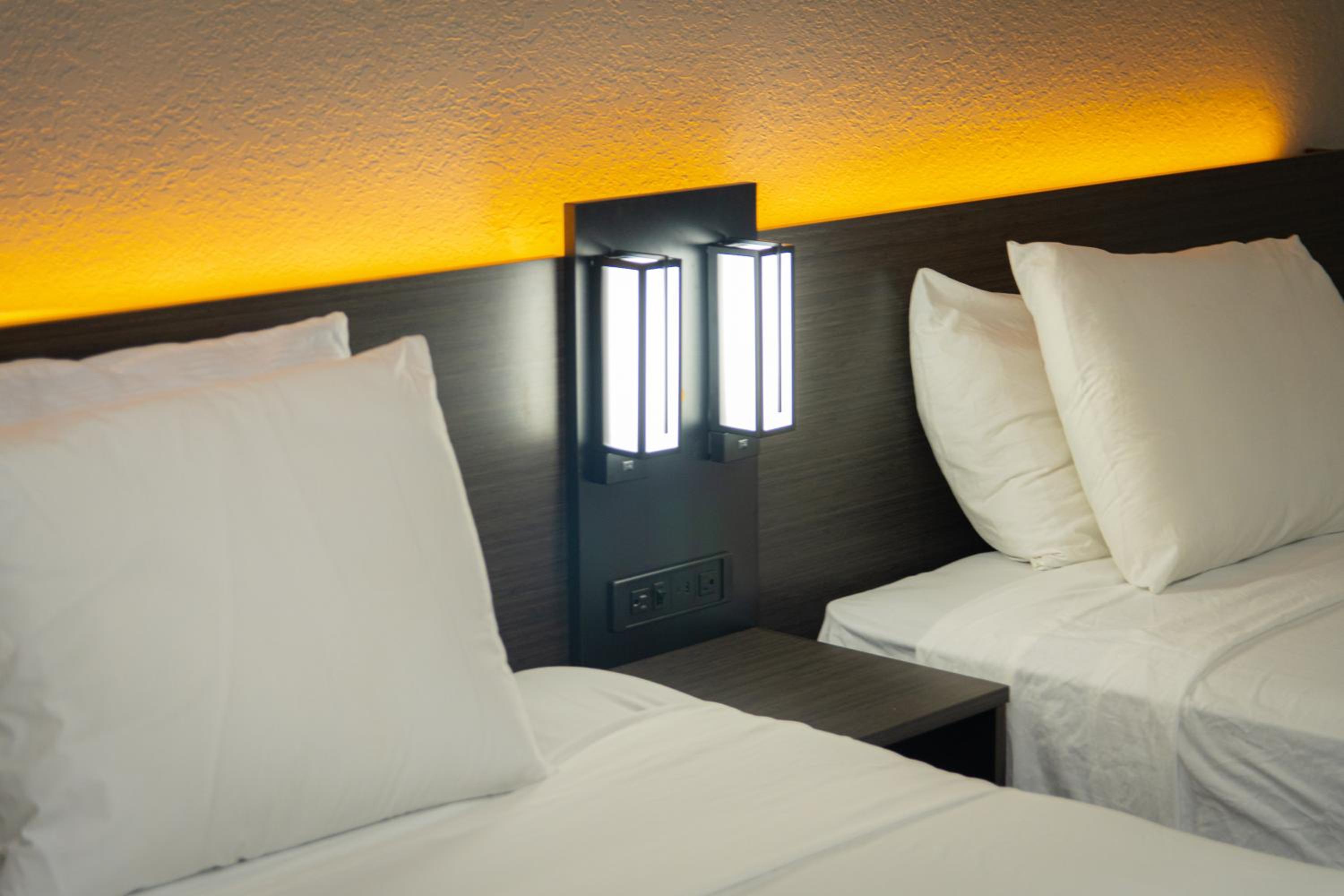 Queen Room with Two Queen Beds - Disability Access - Non-Smoking