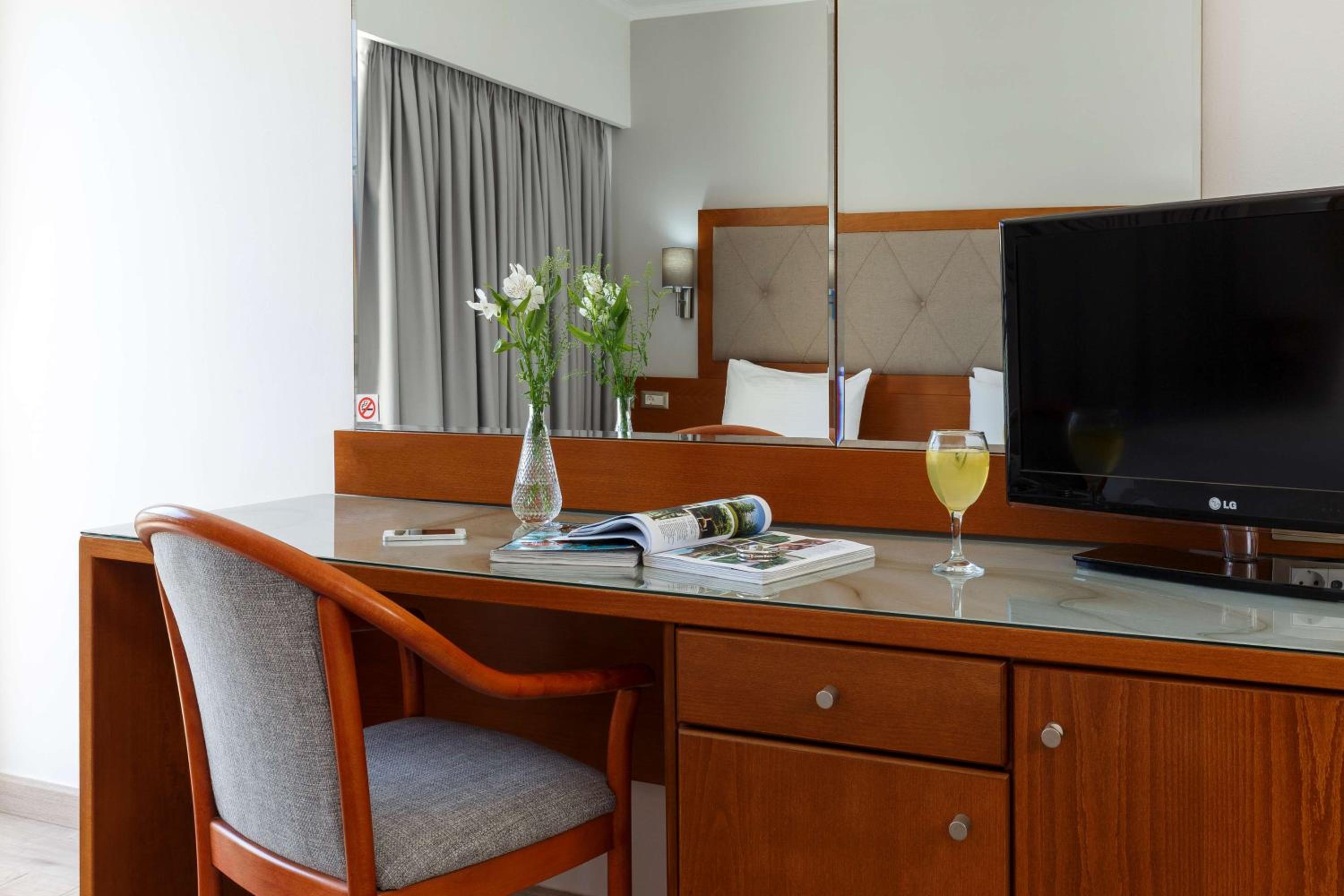 Economy Twin Room with Sofa Bed