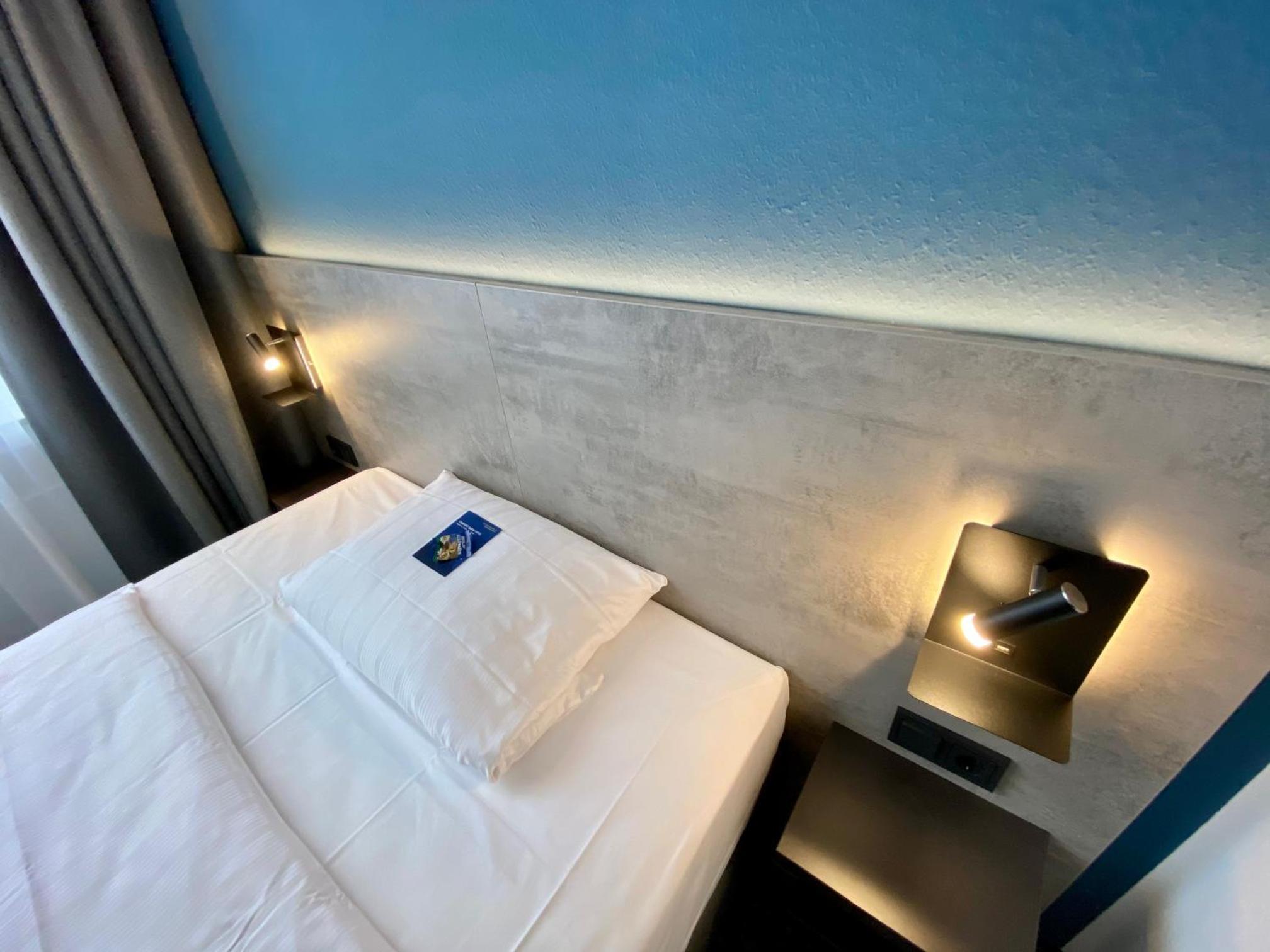 Business Single Room