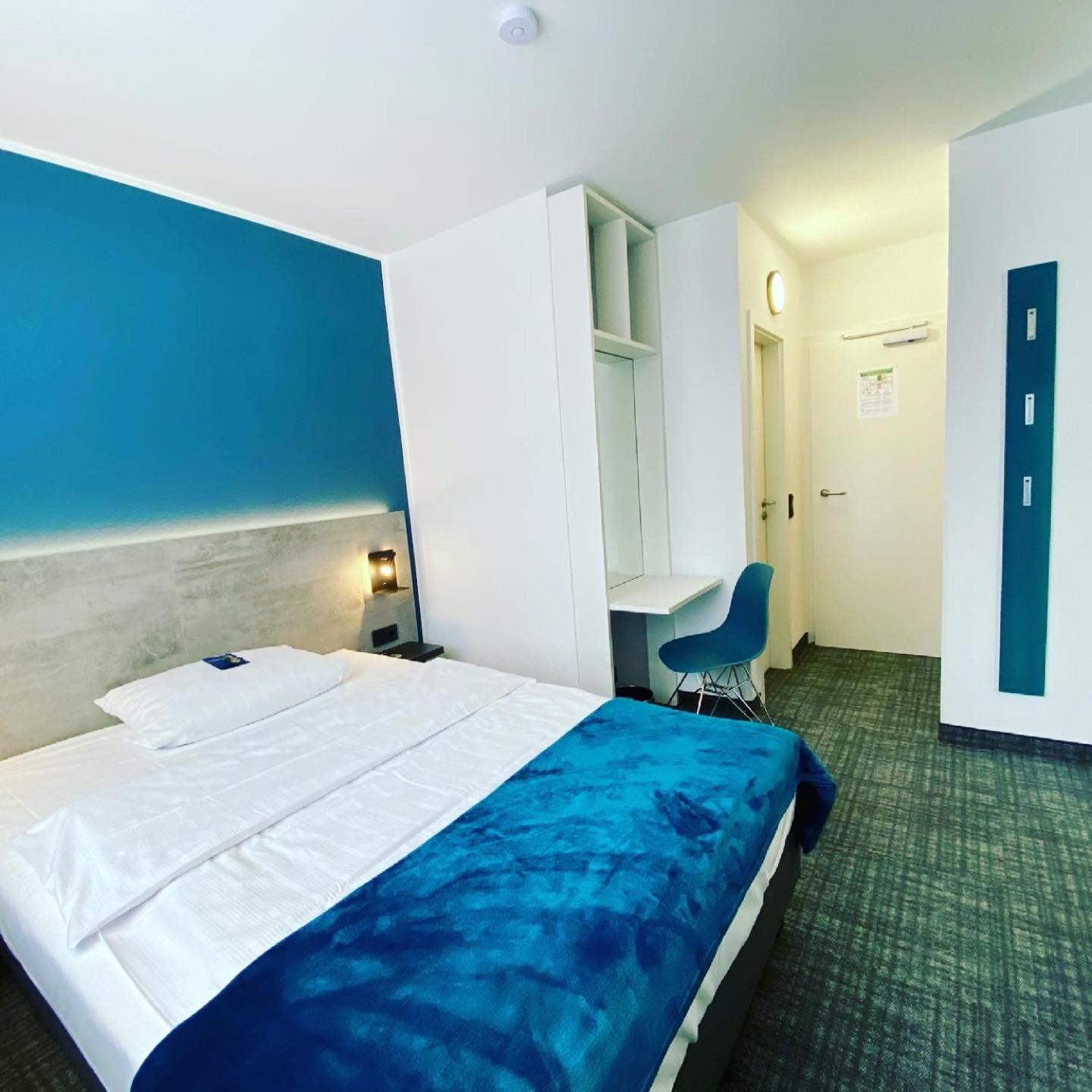 Business Single Room