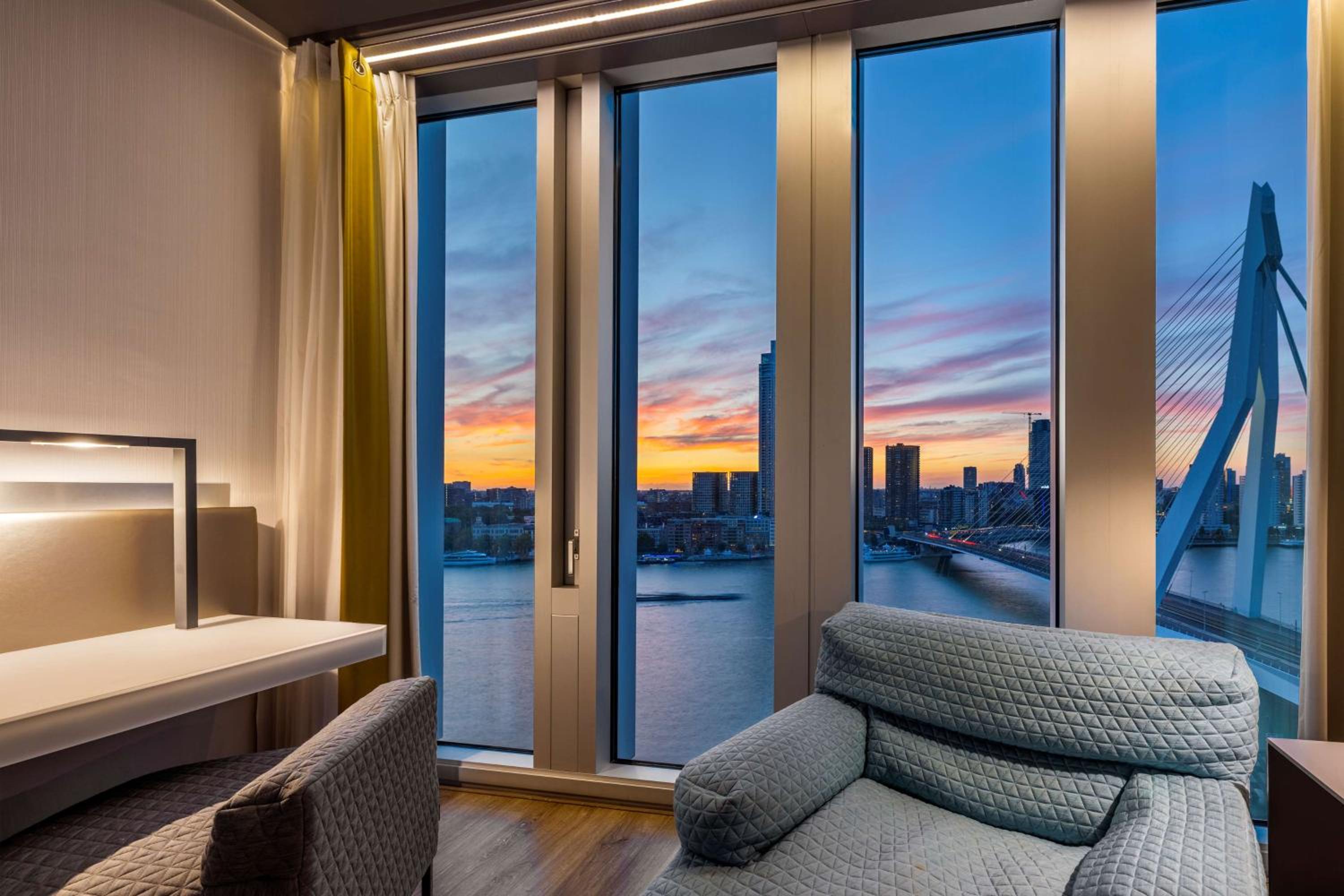 Nhow Premium Room with Skyline View