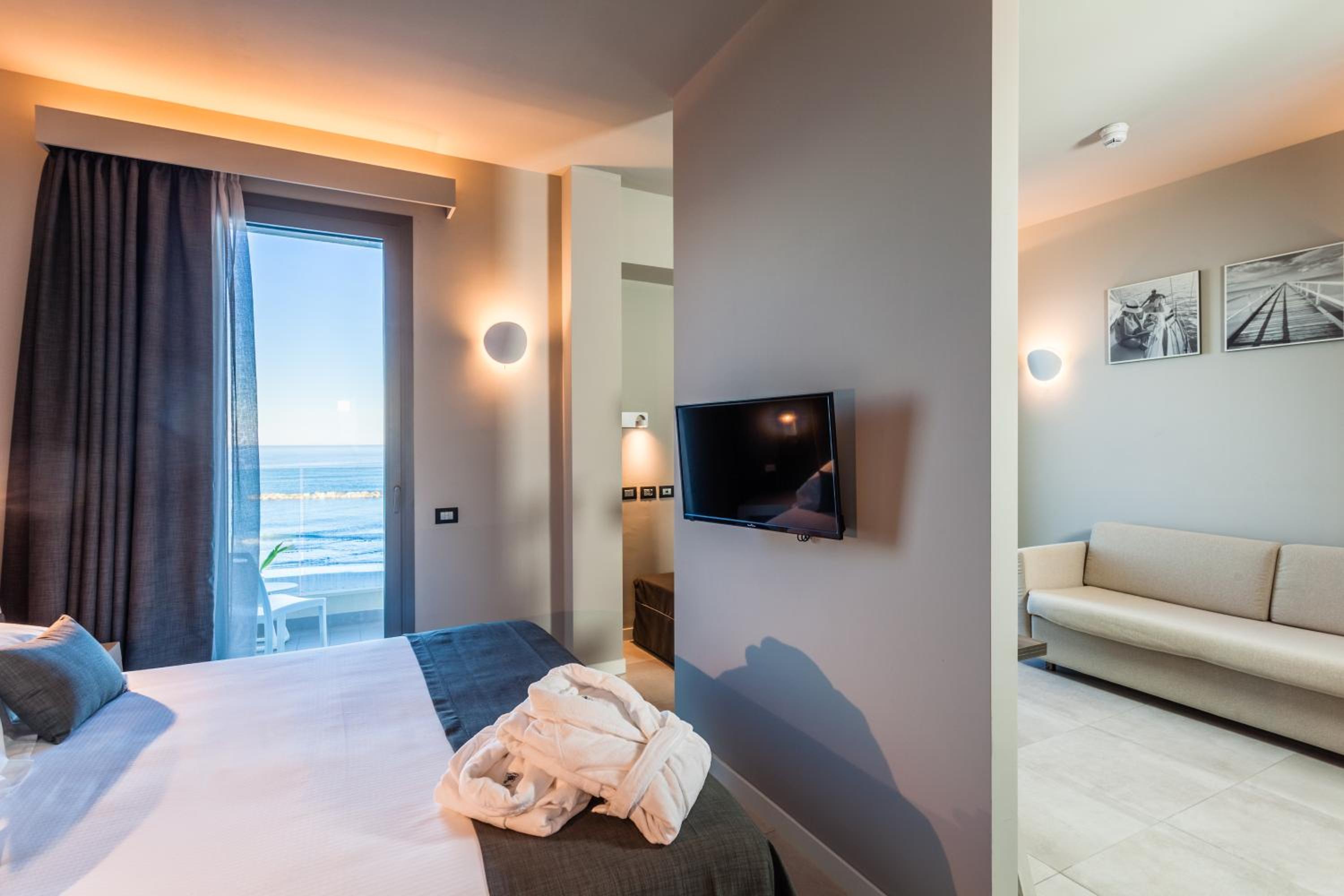 Junior Suite with Sea View