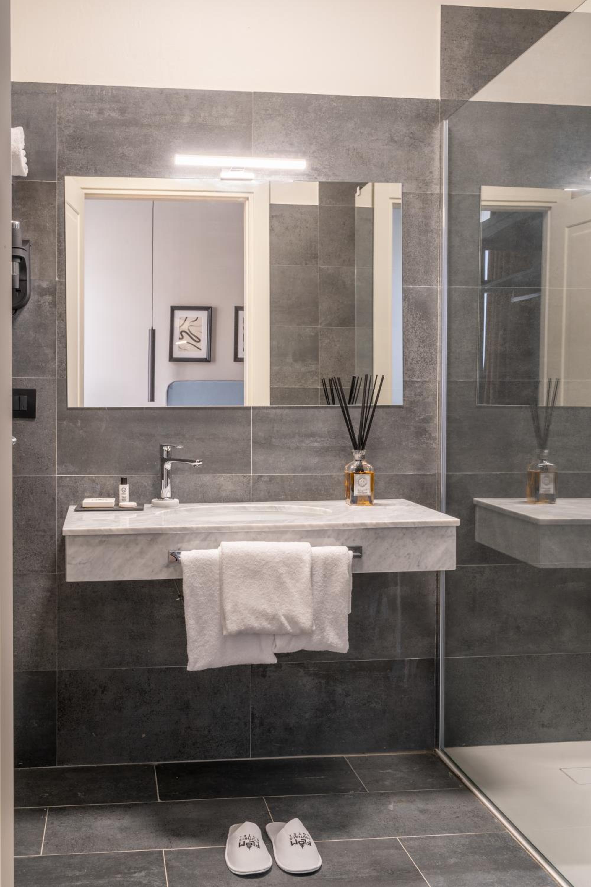 Double Or Twin Room - Street View