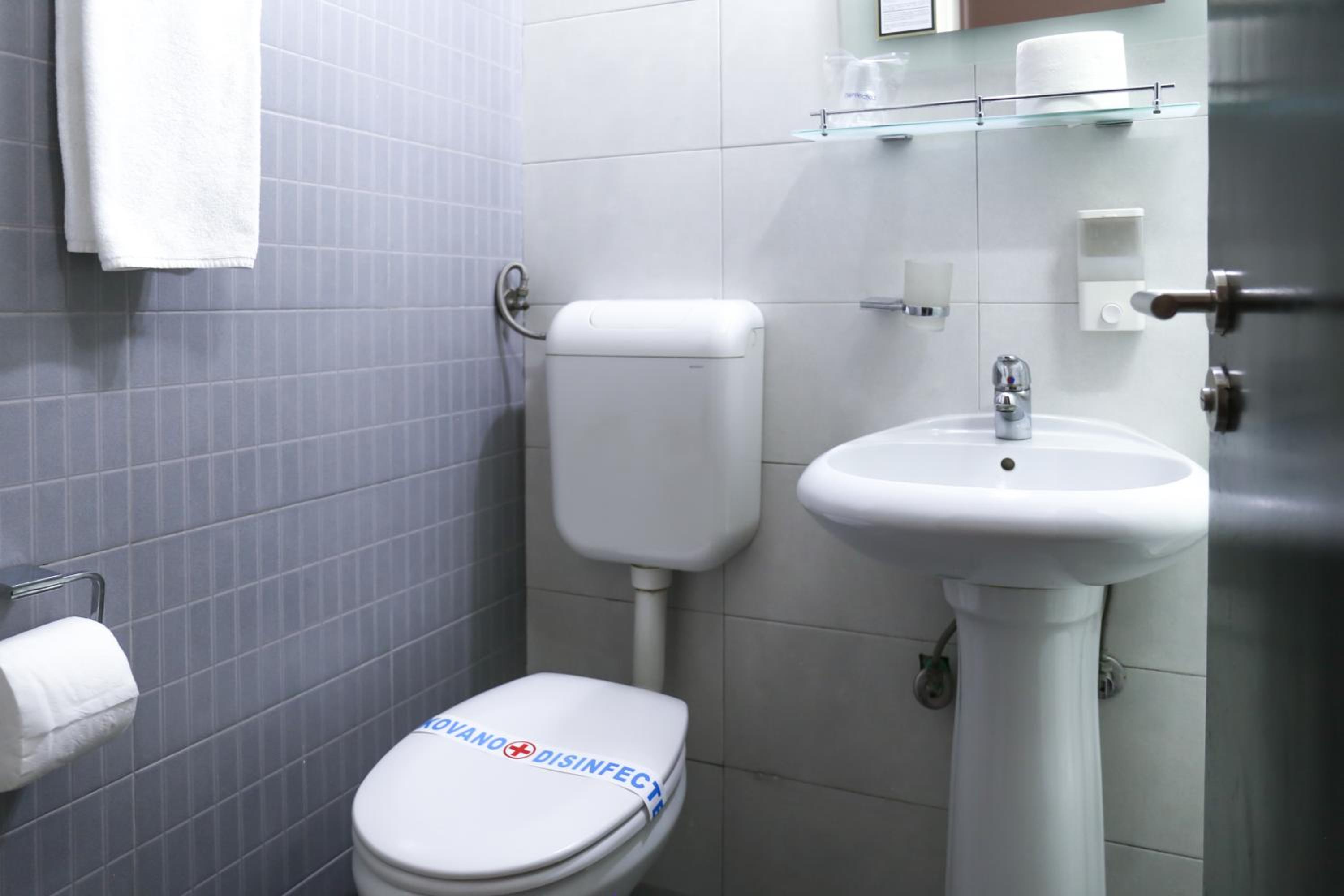 Family Studio with Free Parking