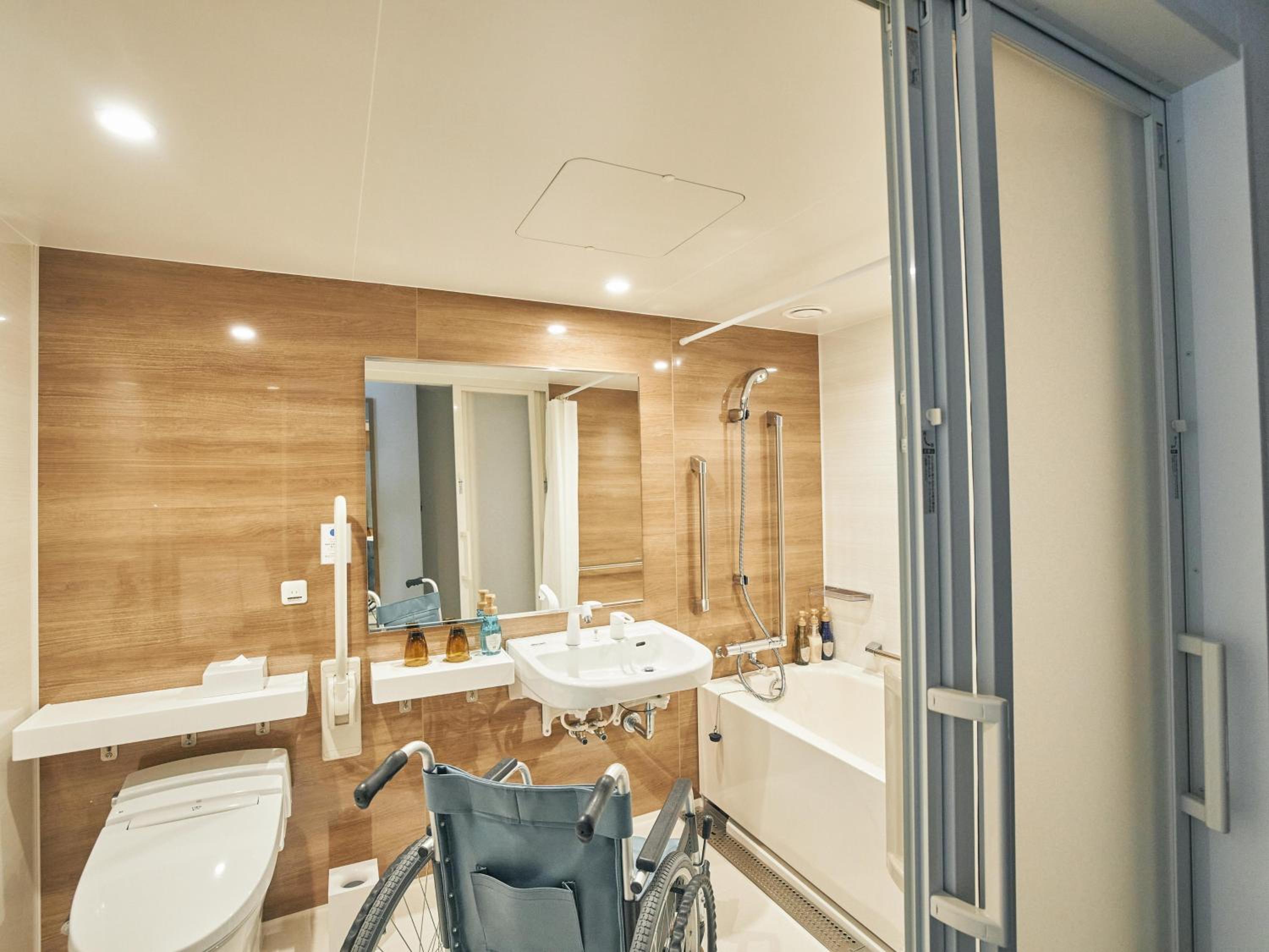 Universal Room - Non-Smoking