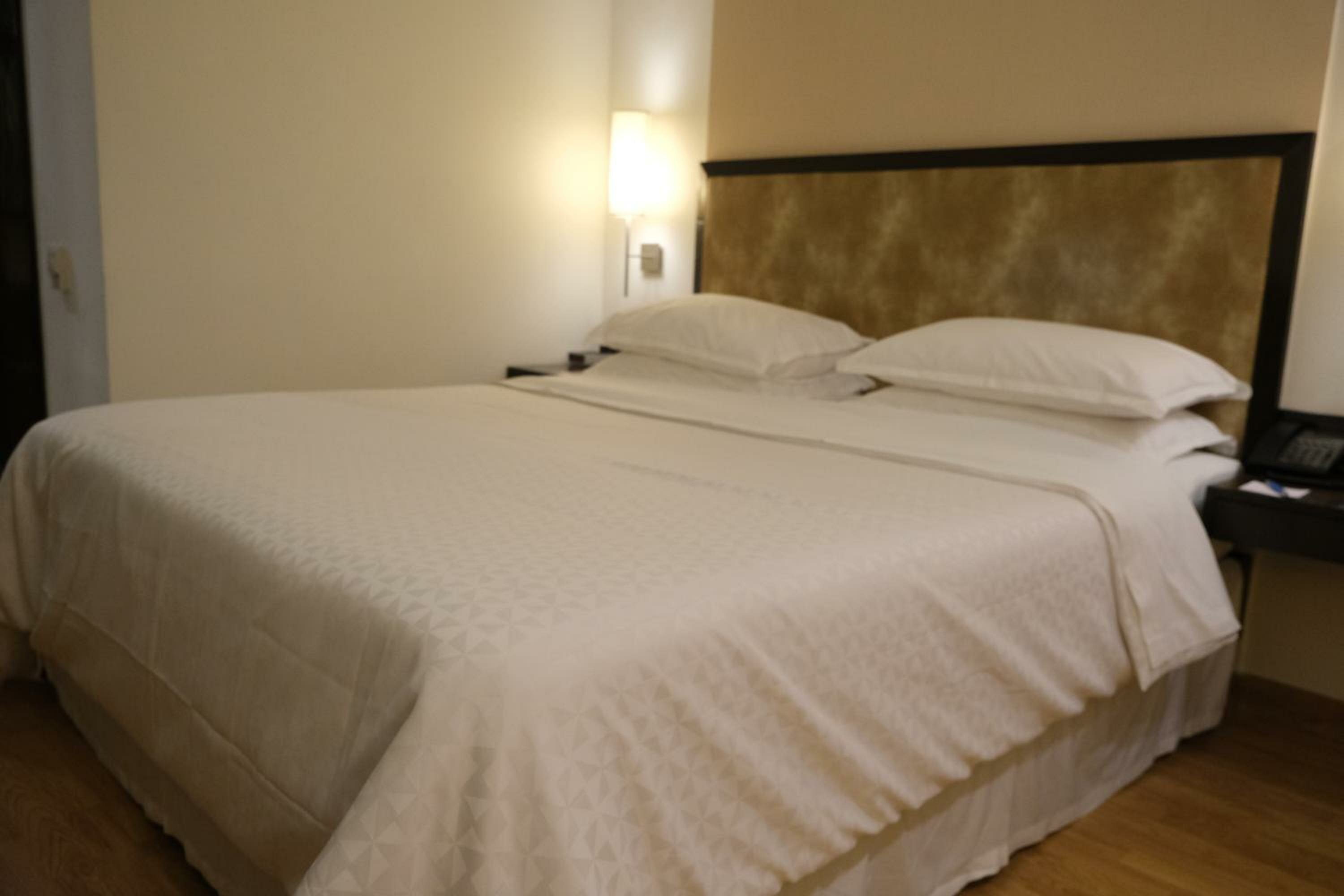 Premier Room