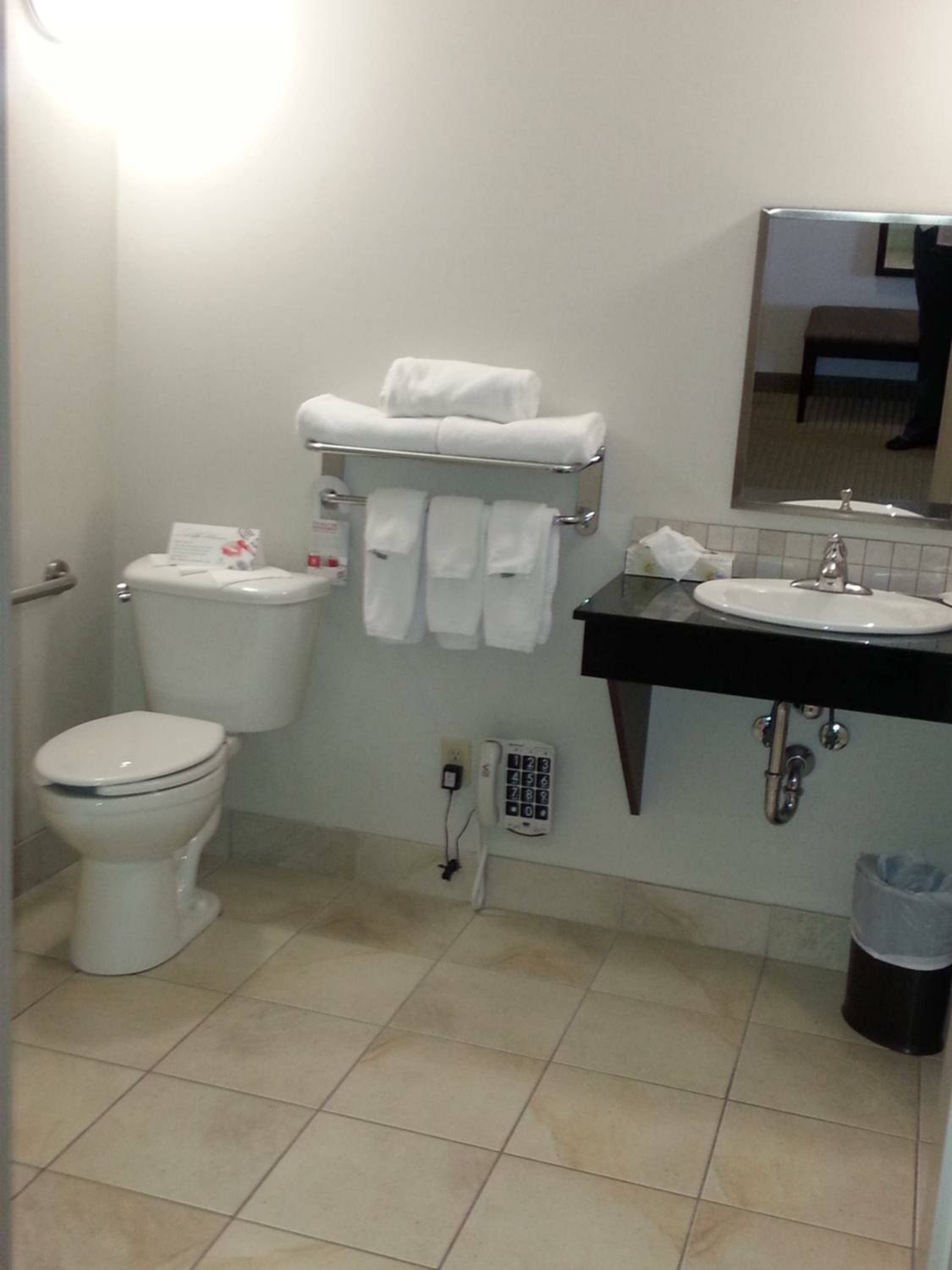 King Room - Disability Access - Non-Smoking