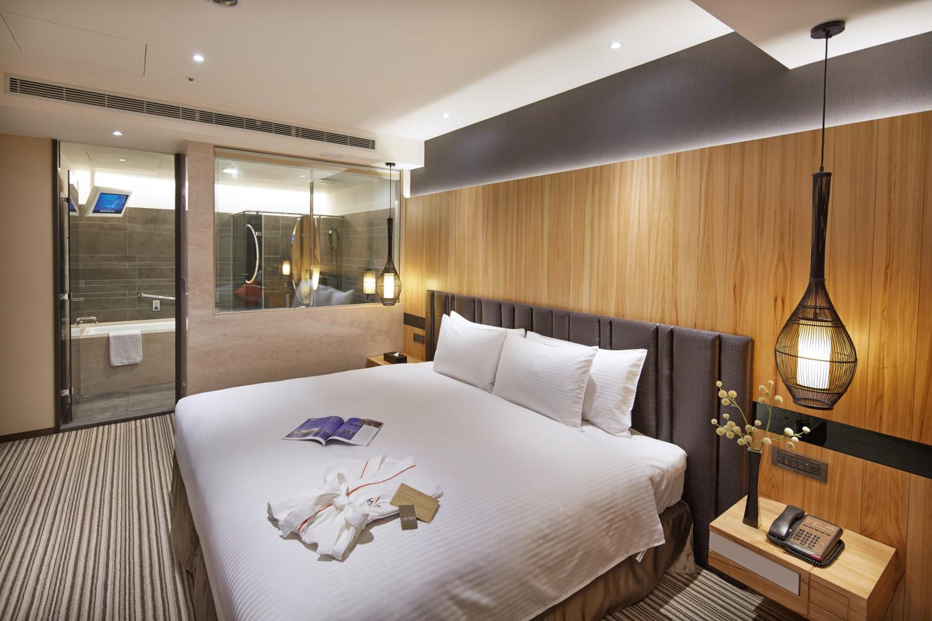 Deluxe Double Room with Bath
