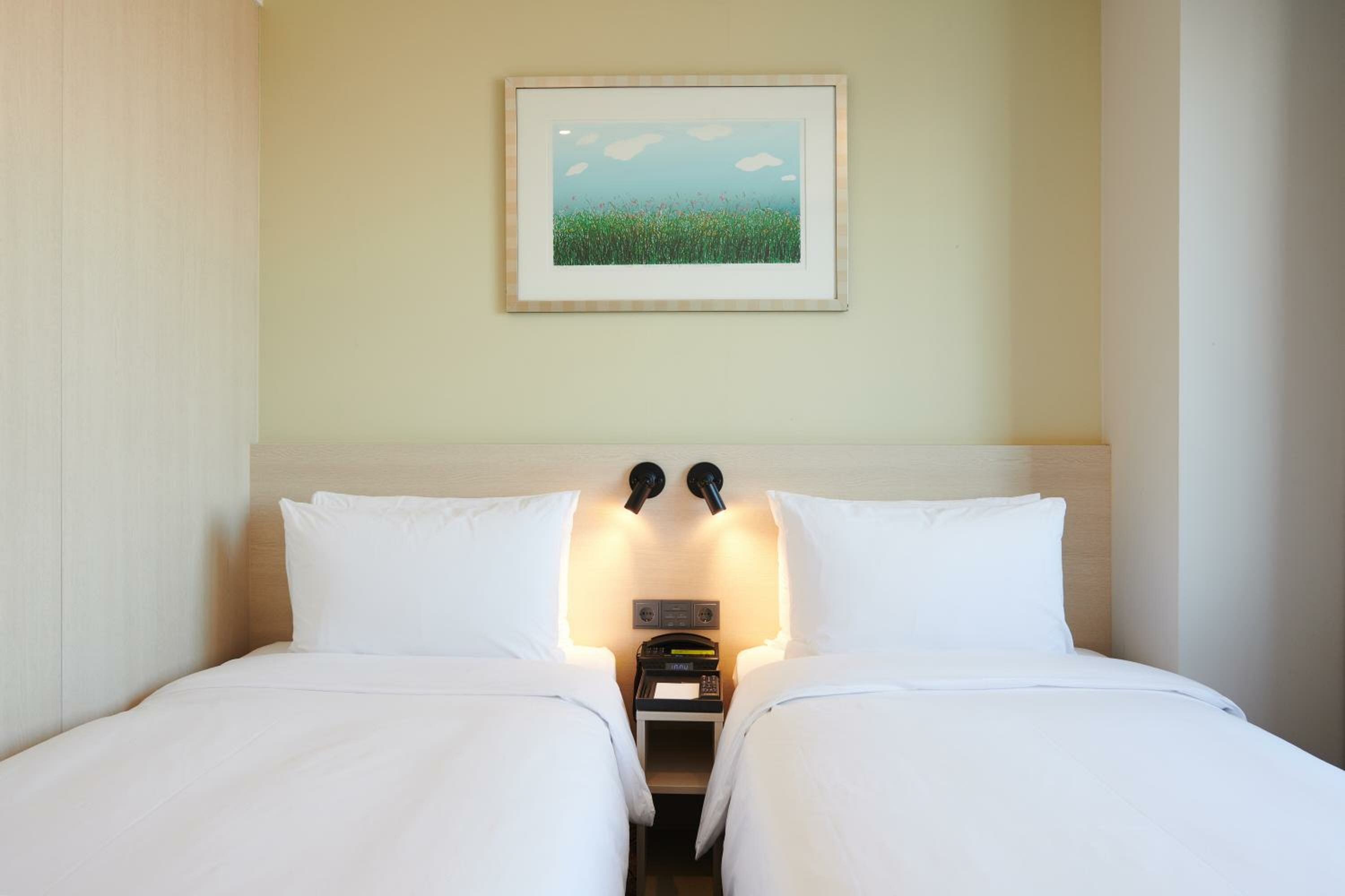 Deluxe Twin Room with Park View