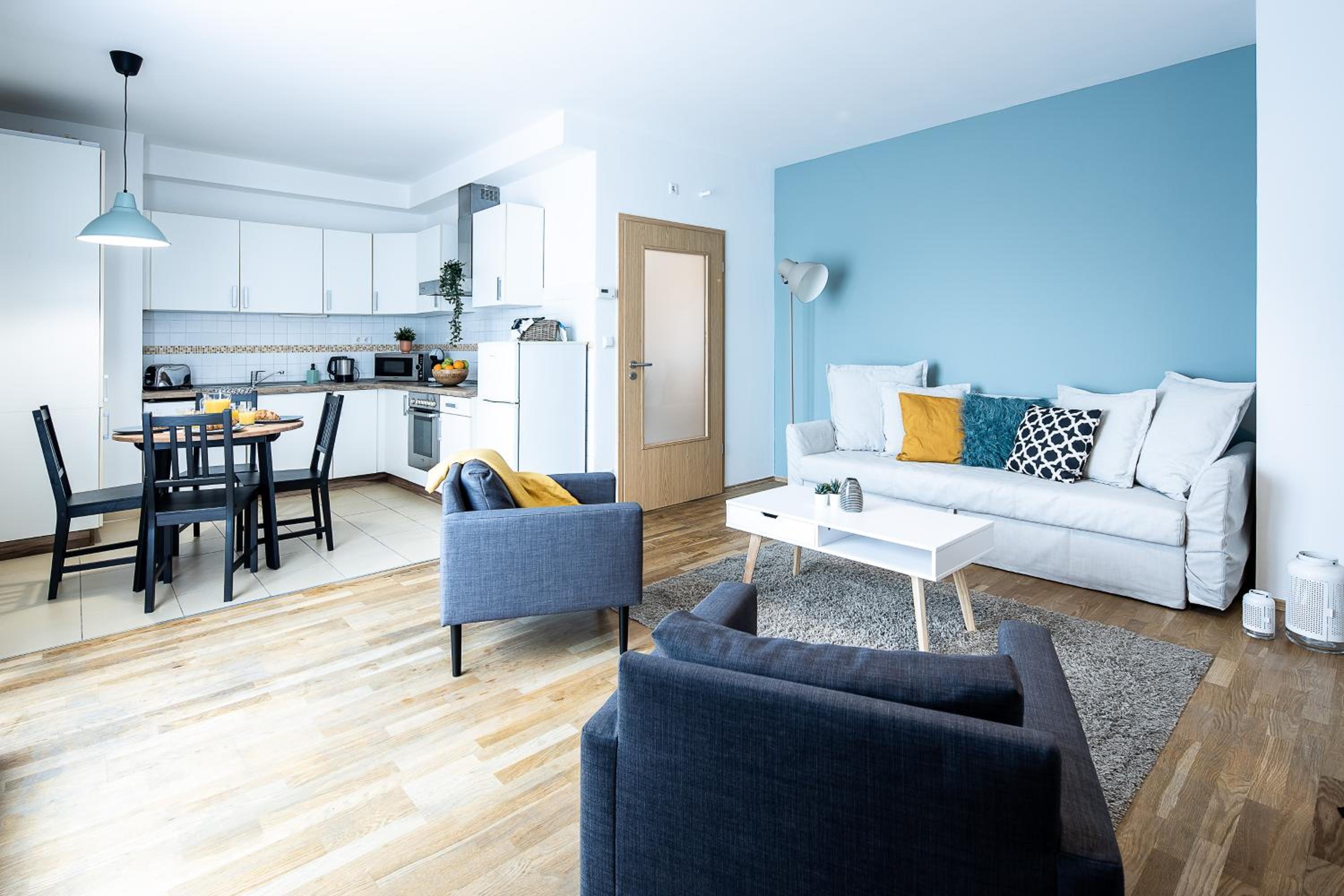 Superior One-Bedroom Apartment