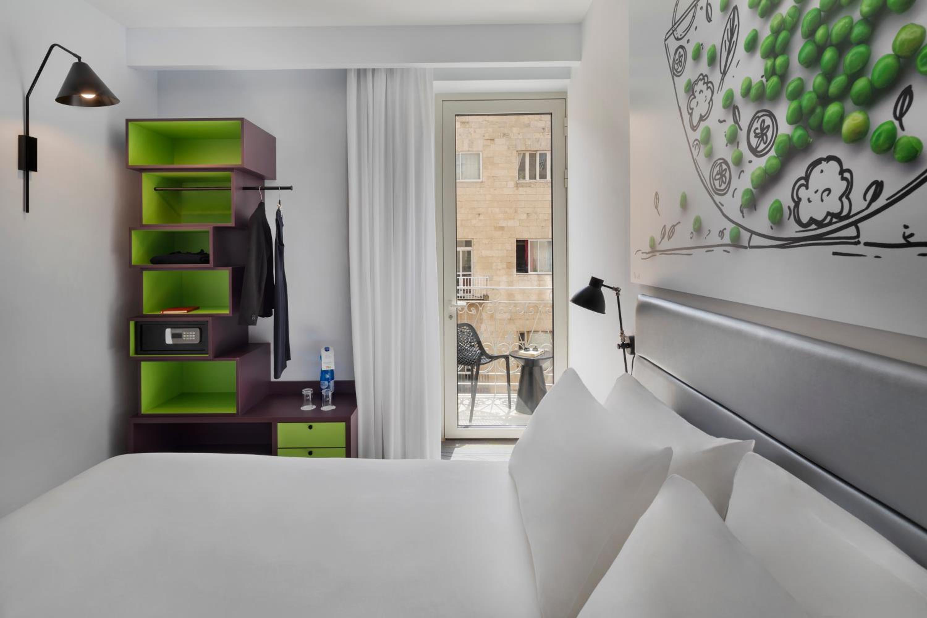 Standard Queen Room with Balcony