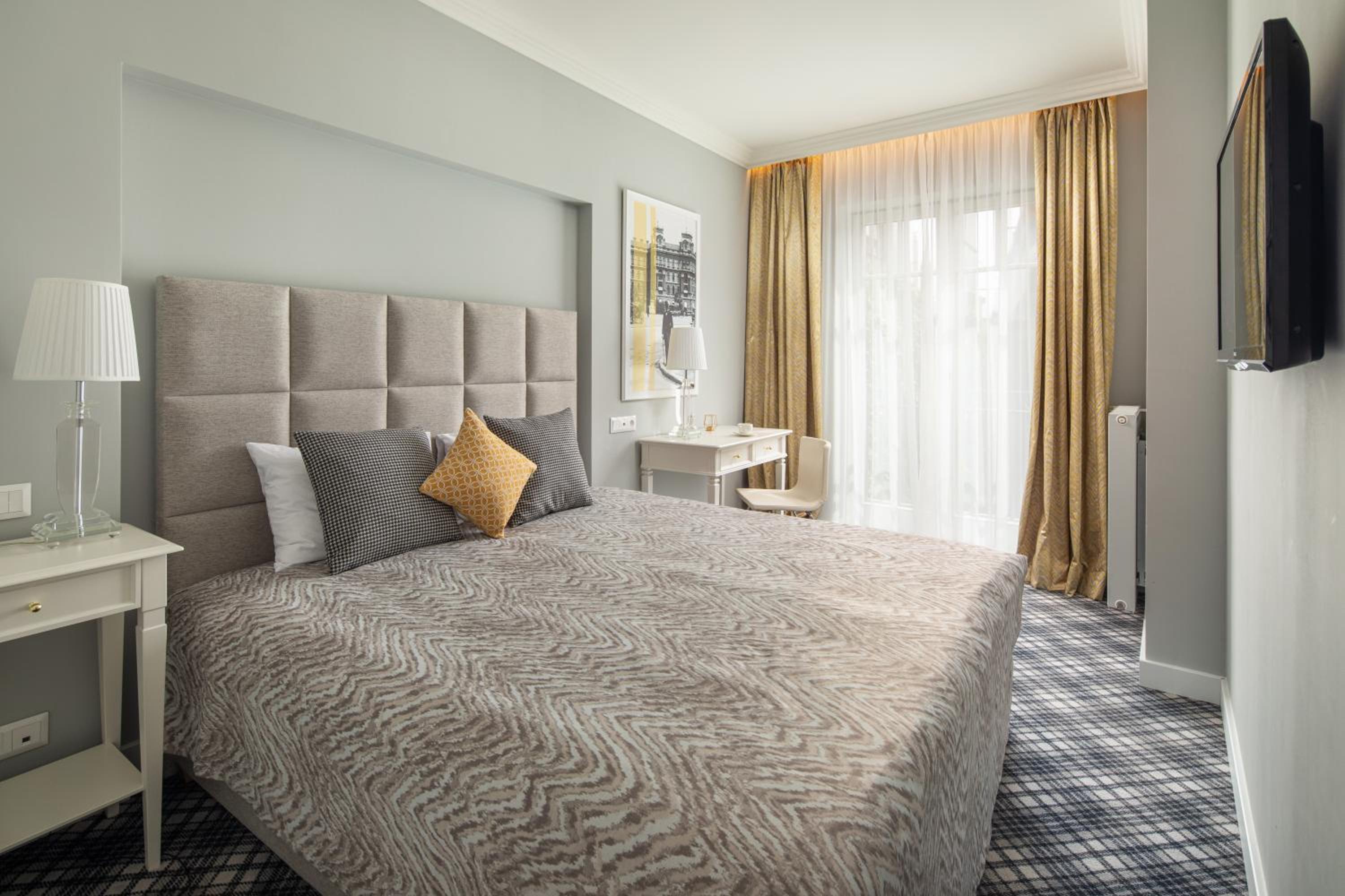 Grand Deluxe Suite