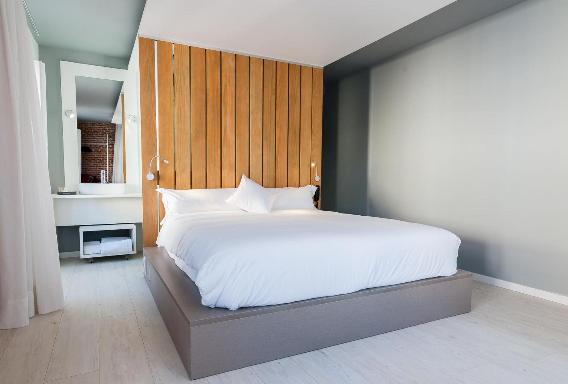 Superior Double Room - City View